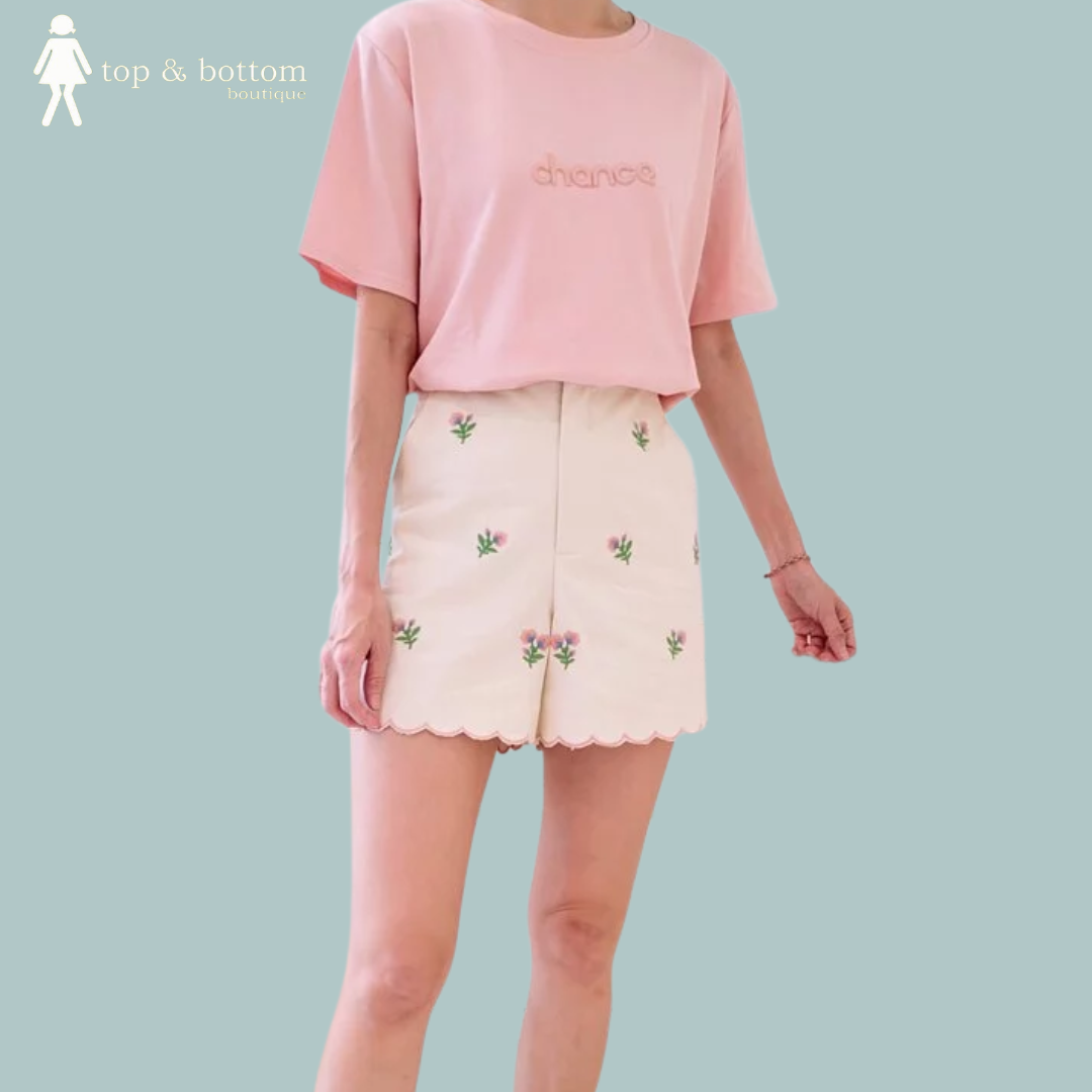 EMBROIDERED SCALLOP TRIM SHORTS