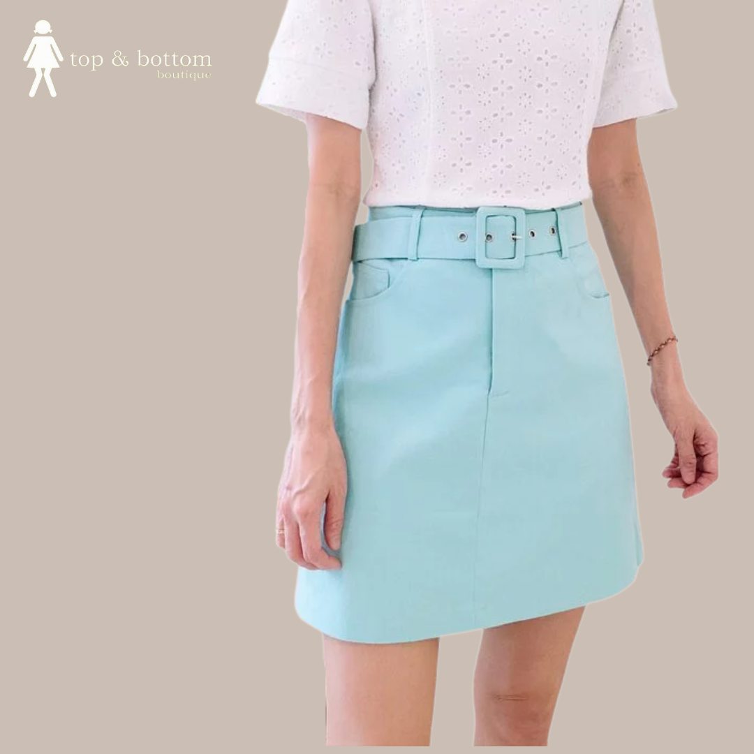 BELTED SHORT SKIRT