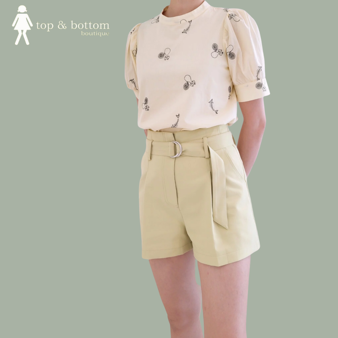 BELTED FRONT PLEAT SHORTS