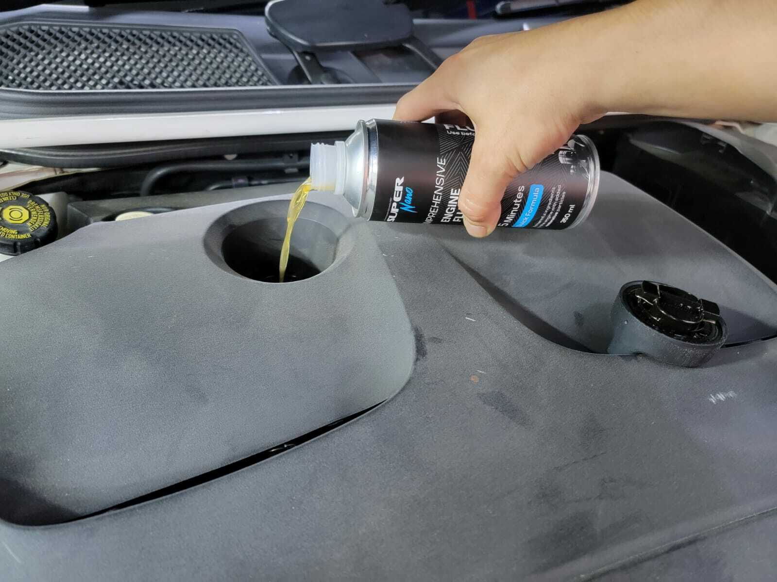 HK Area: Mercedes-Benz GLA 180/200/220/250 Professional Oil Service Package – Clean, Lubricate, Restore & Protect engine + Car Disinfection