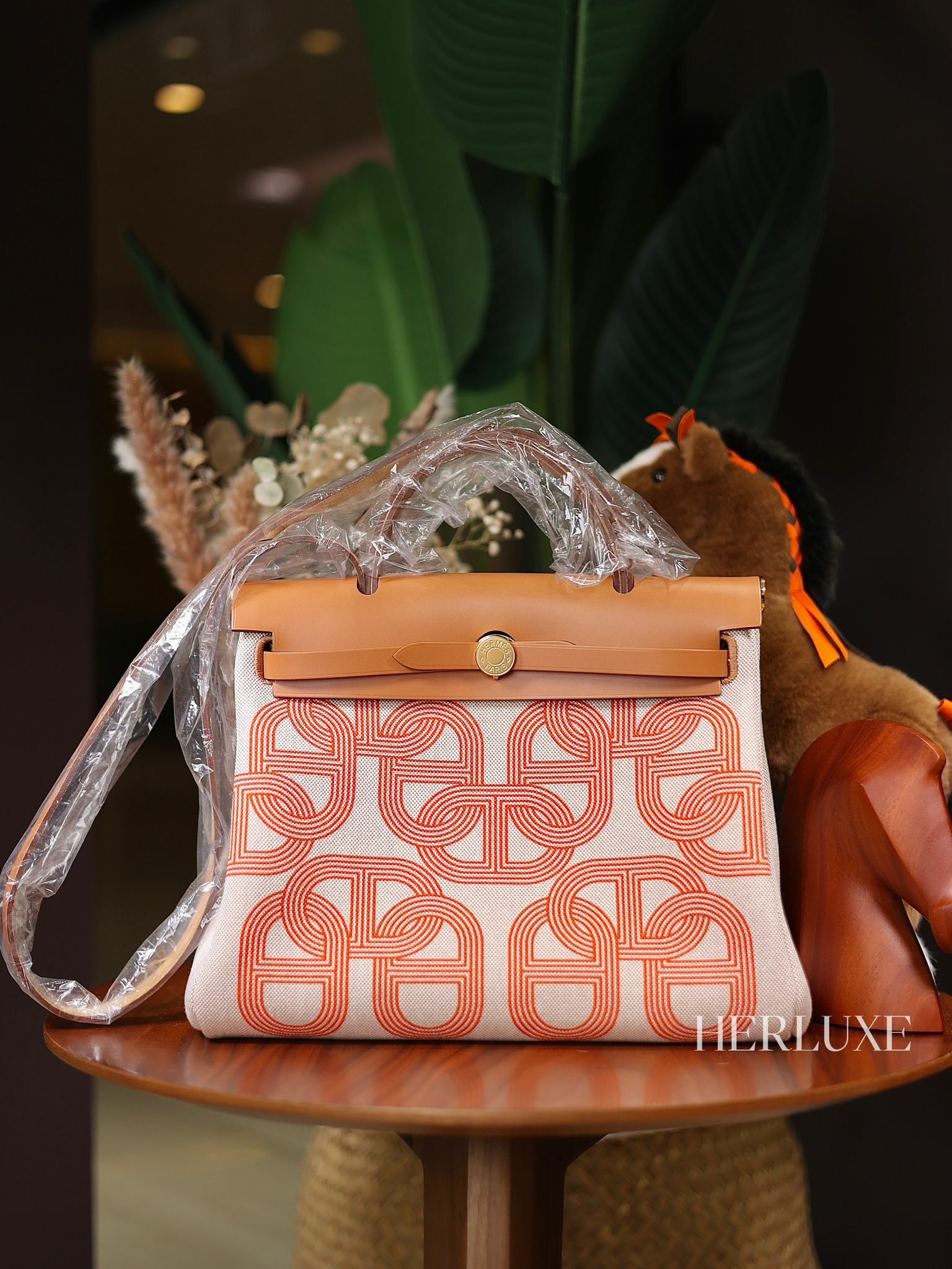 Herbag 31 Circuit 24 orange mécano / écru cc canvas B(限量版）