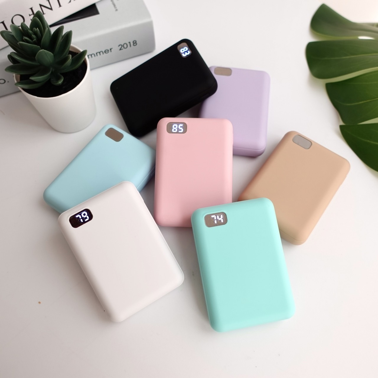 馬卡龍行動電源 10000毫安 大容量 數字顯示