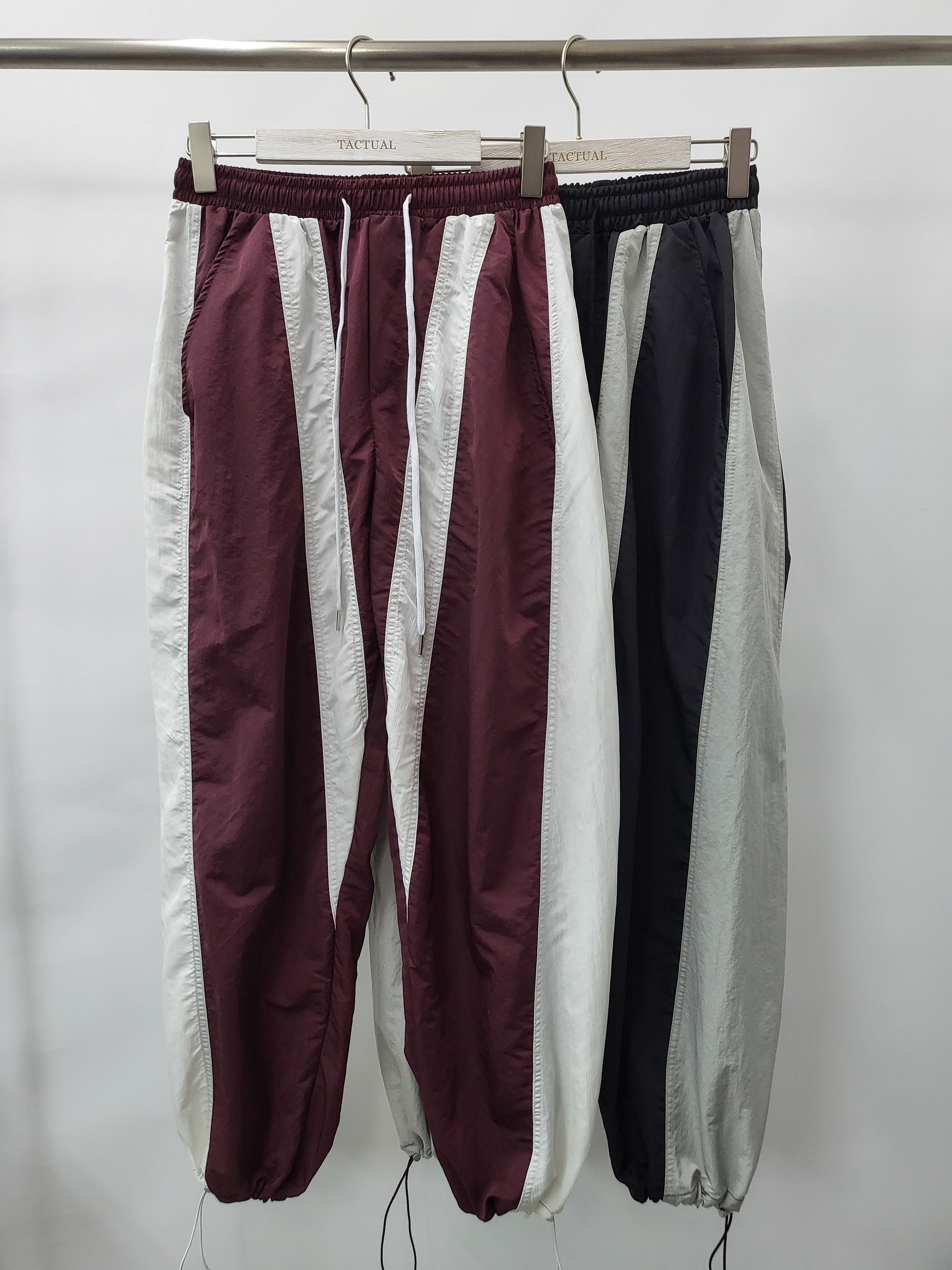 拼色風褸料運動褲 P2277