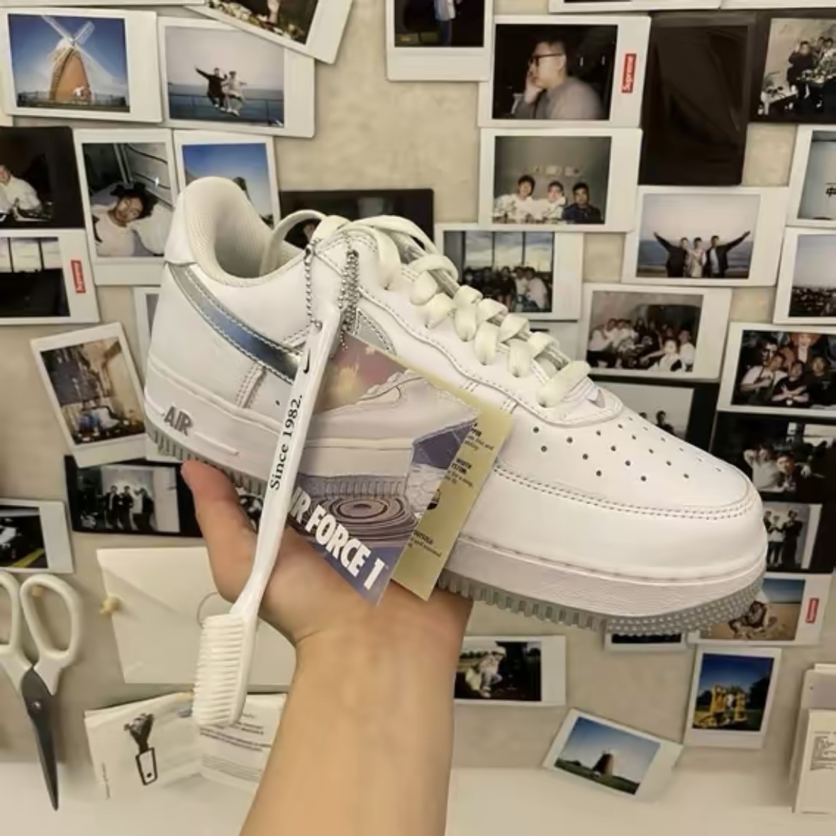 Nike Air Force 1 "Silver Swoosh" Color of the Month 太空銀