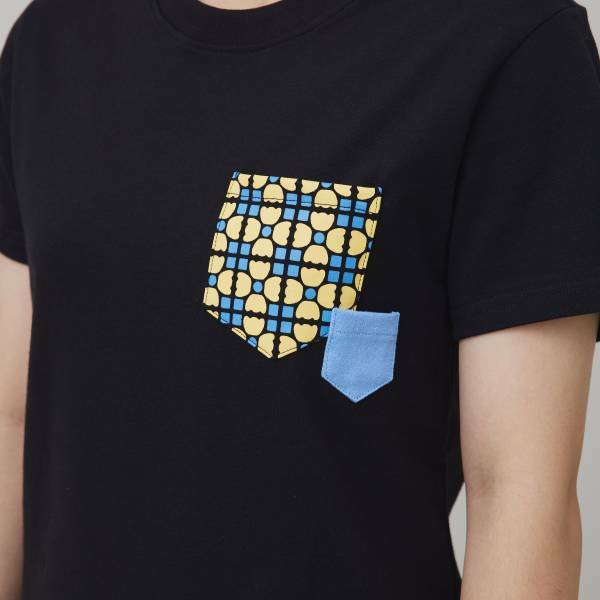 （絕版）印花口袋棉T/老磁磚4號/黑/黃藍