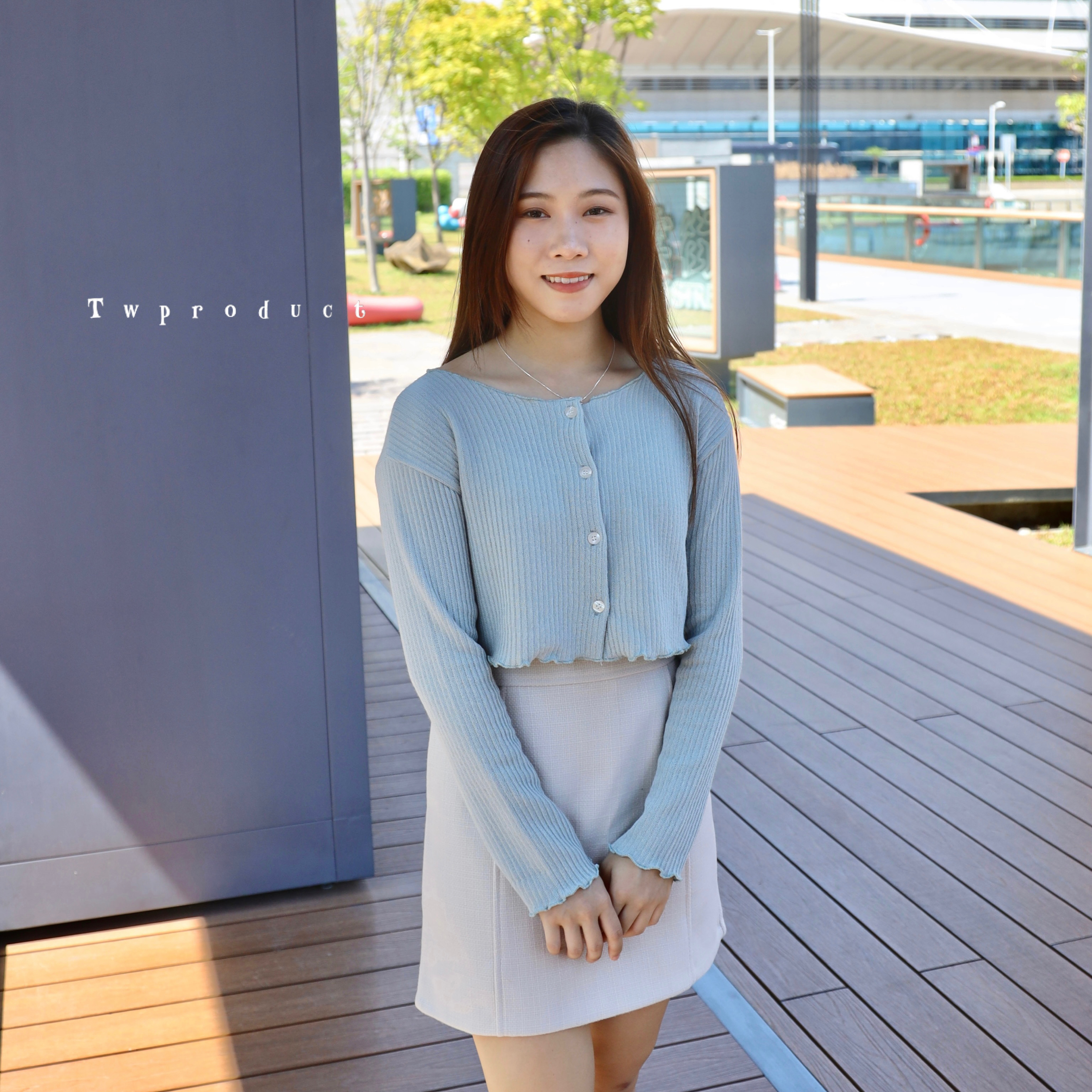 🍁 ||  TOP289 || 木耳邊鈕扣隨心外套TOP