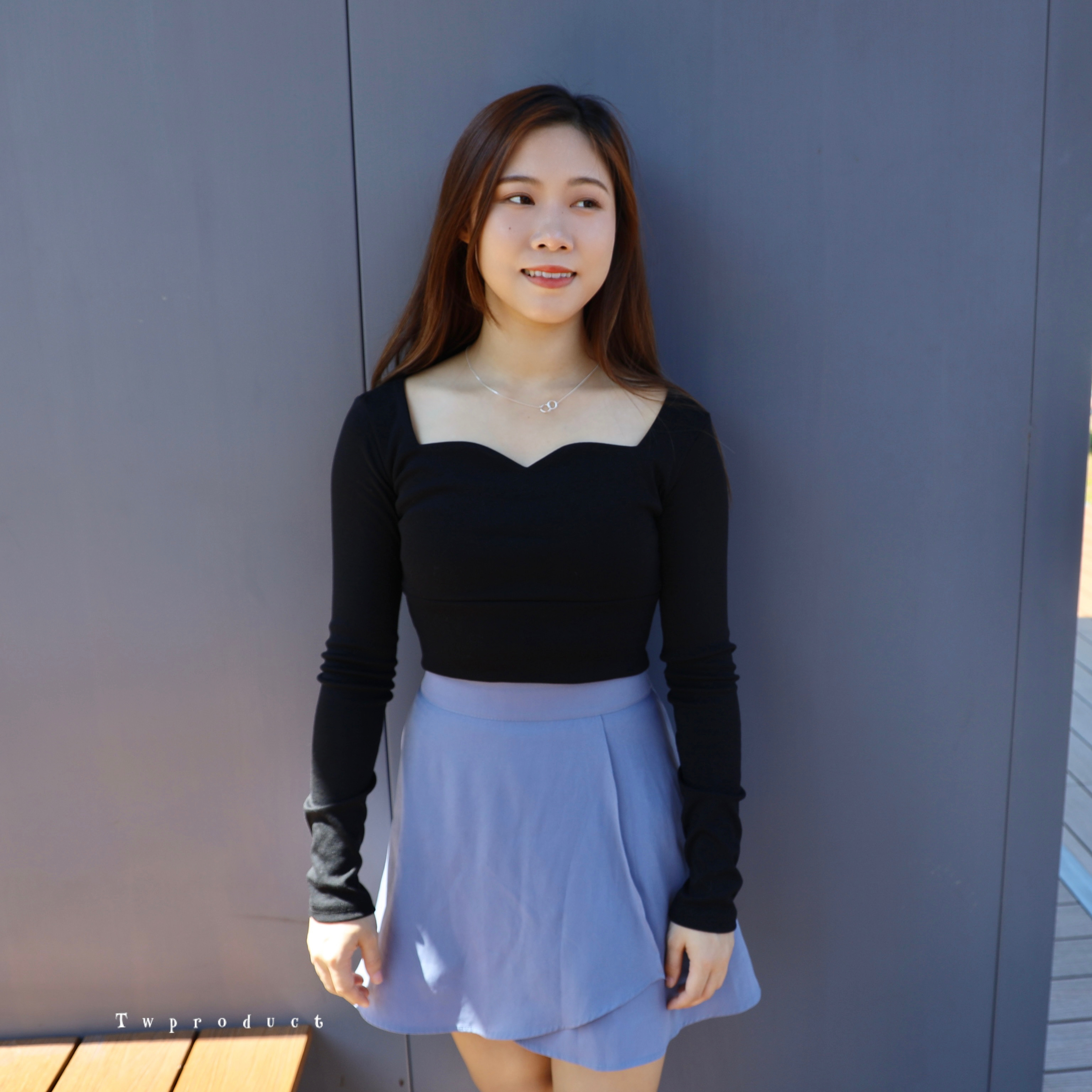 🍁 ||TOP292||  短身性感心形長袖TOP