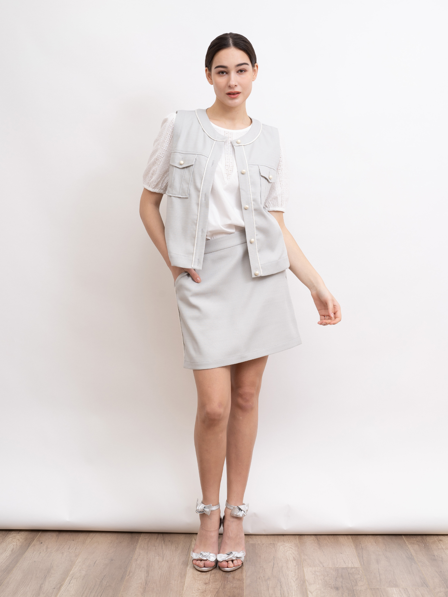 mi-tu 口袋背心外套