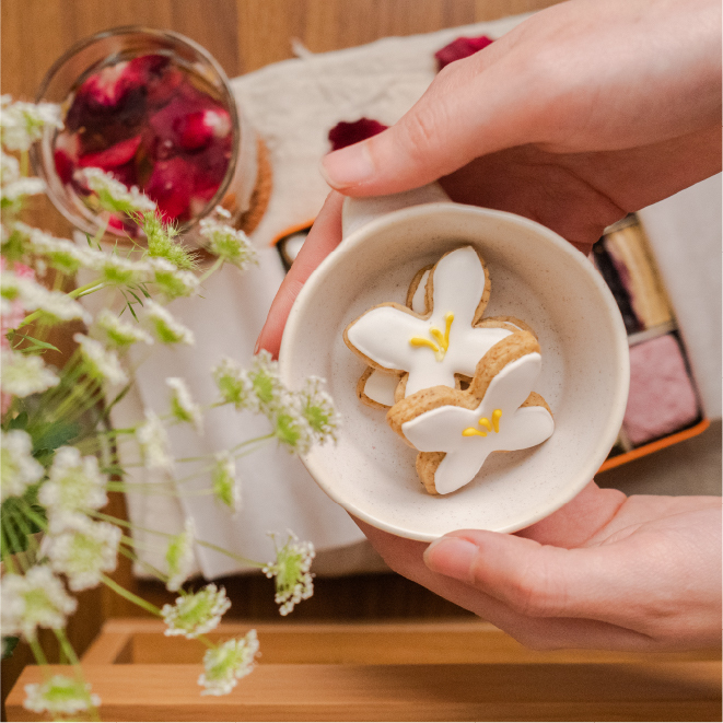 春季限定｜竊竊花語鐵盒餅乾