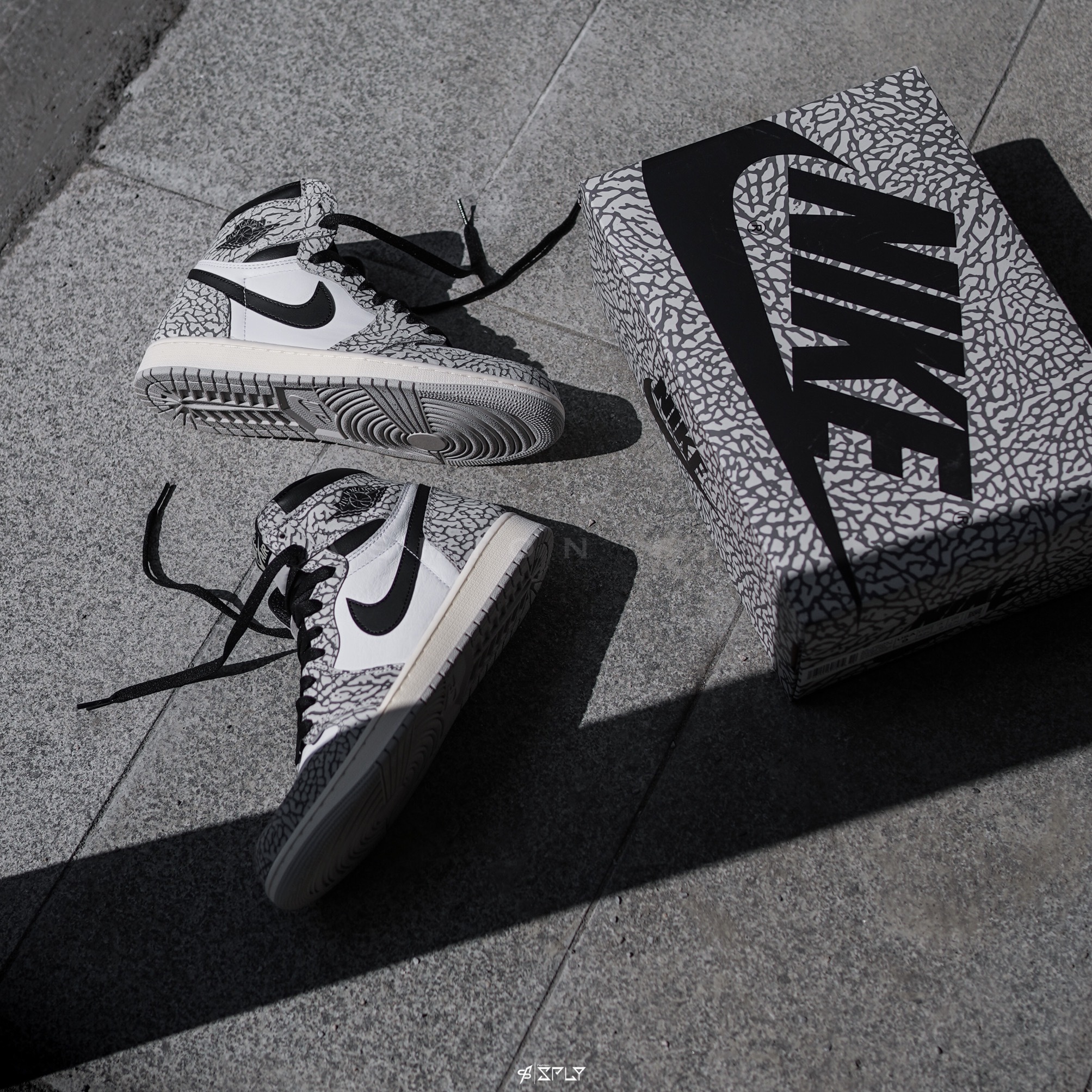 Air Jordan 1 Retro High OG White Cement 白水泥 爆裂紋 DZ5485-052