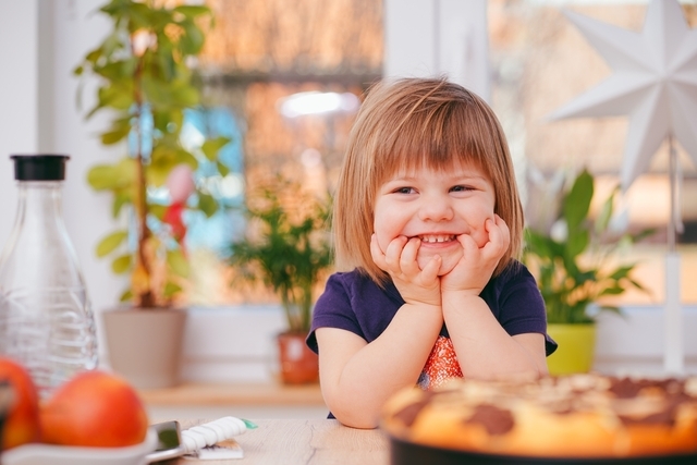 挑選小孩的接骨木莓保健食品時應注意糖份與維生素含量