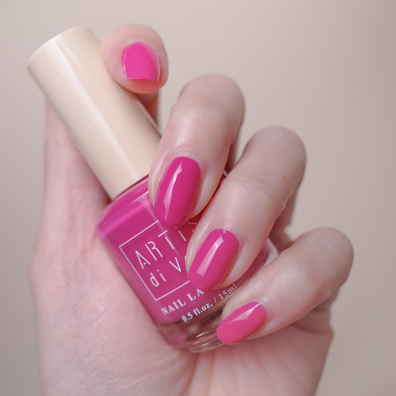 ARTiS di Voce 彩色指甲油 LC49