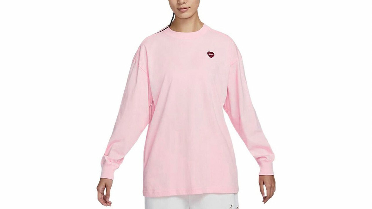 【吉米.tw】NIKE 情人節系列 後背印花 圓領長袖 上衣T 粉色 FD9933-690 MAR-