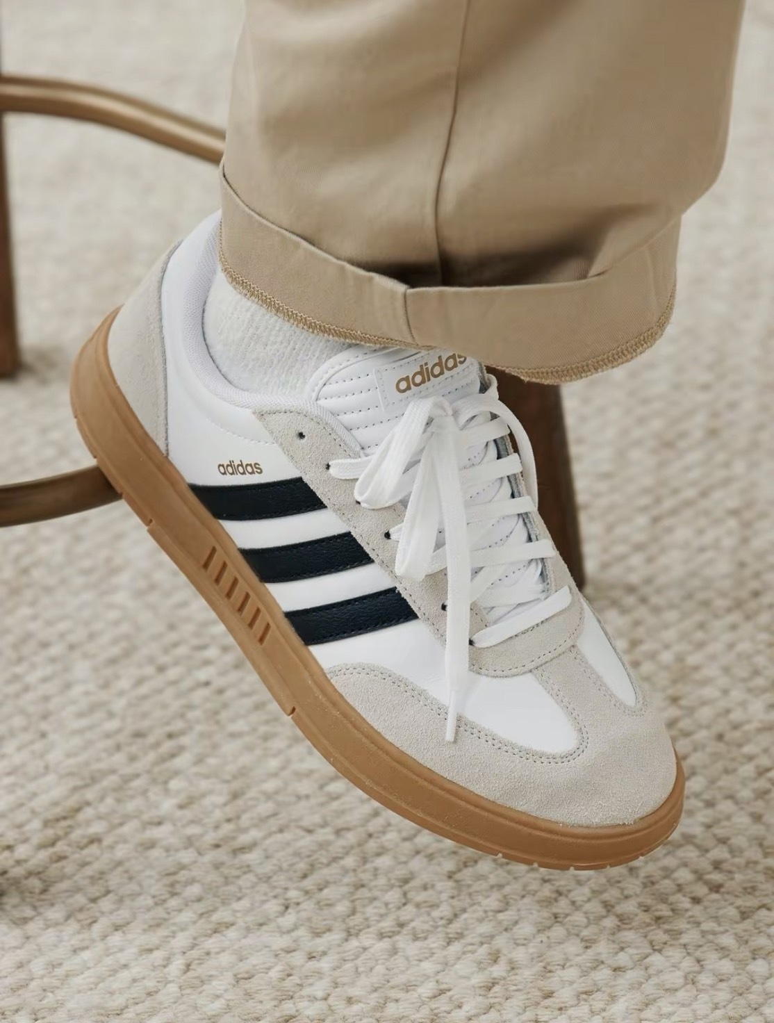 Adidas neos top