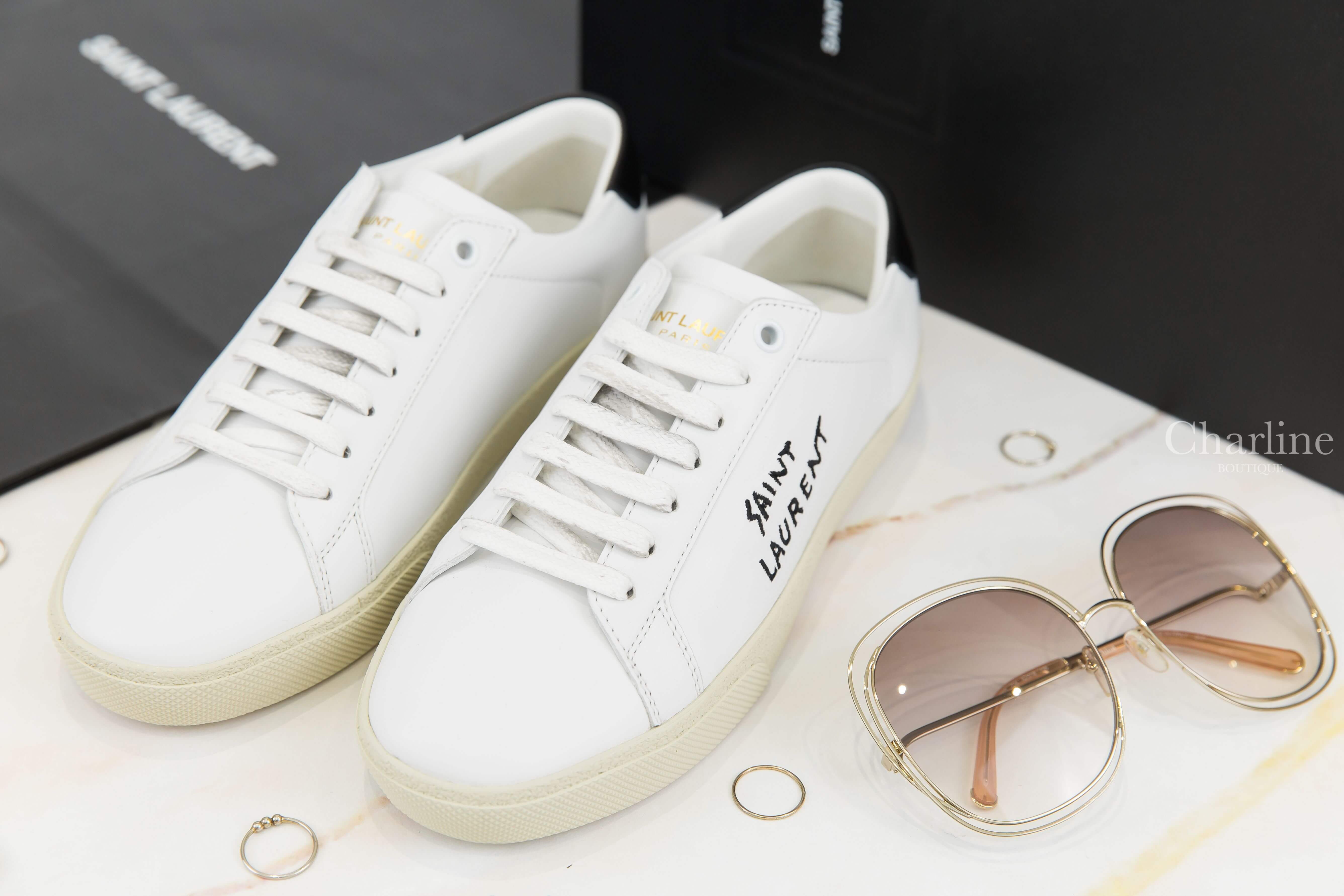 Saint Laurent Court Classic Sl/06 Embroidered Sneakers In Leather 光學白小牛皮黑尾側邊黑色刺繡 Logo 運動鞋-Charline Boutique 精品代購