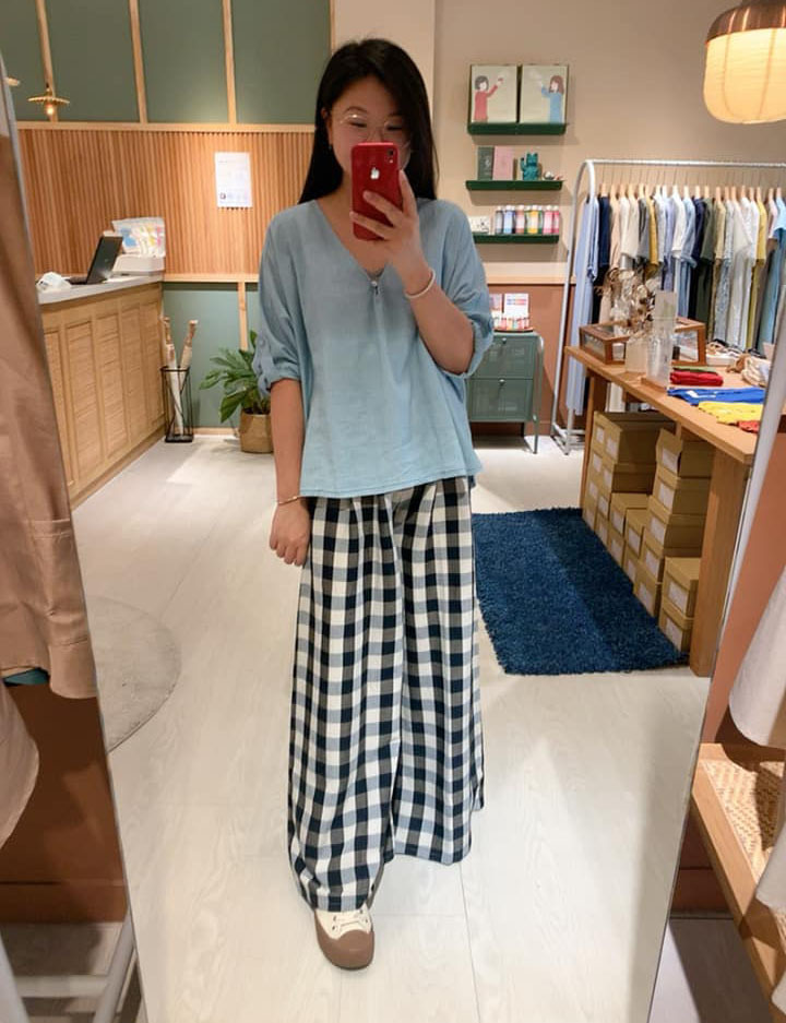 日光戀人v領罩衫上衣-牛奶海