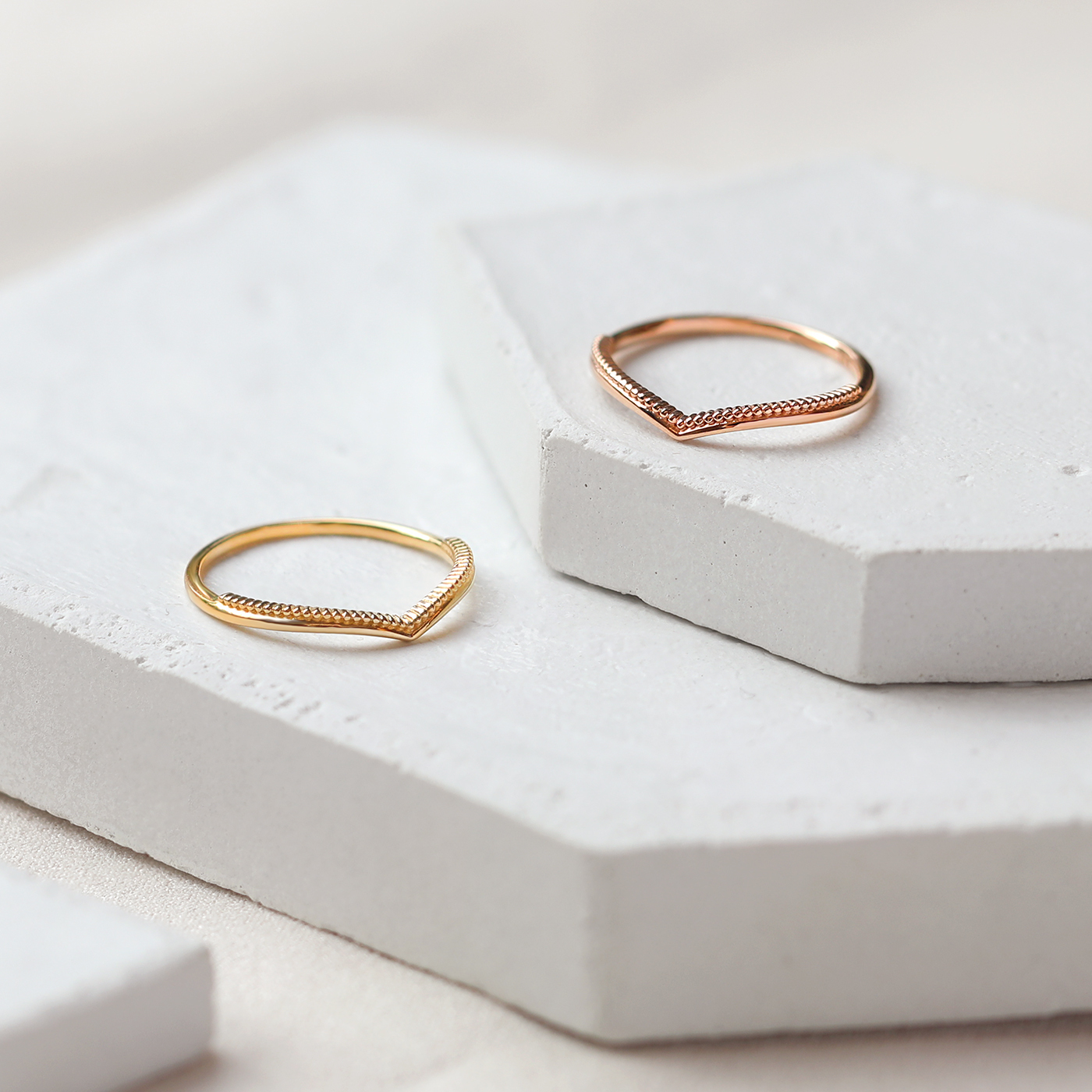 一見傾心 — K金戒指