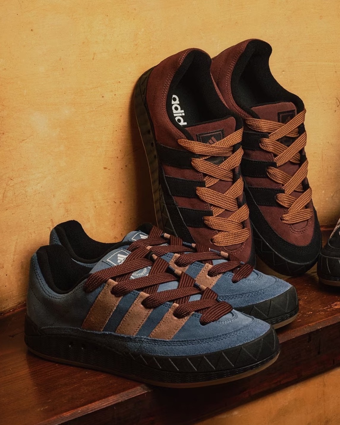 ADIDAS ORIGINALS ADIMATIC 藍色/棕色麵包鞋