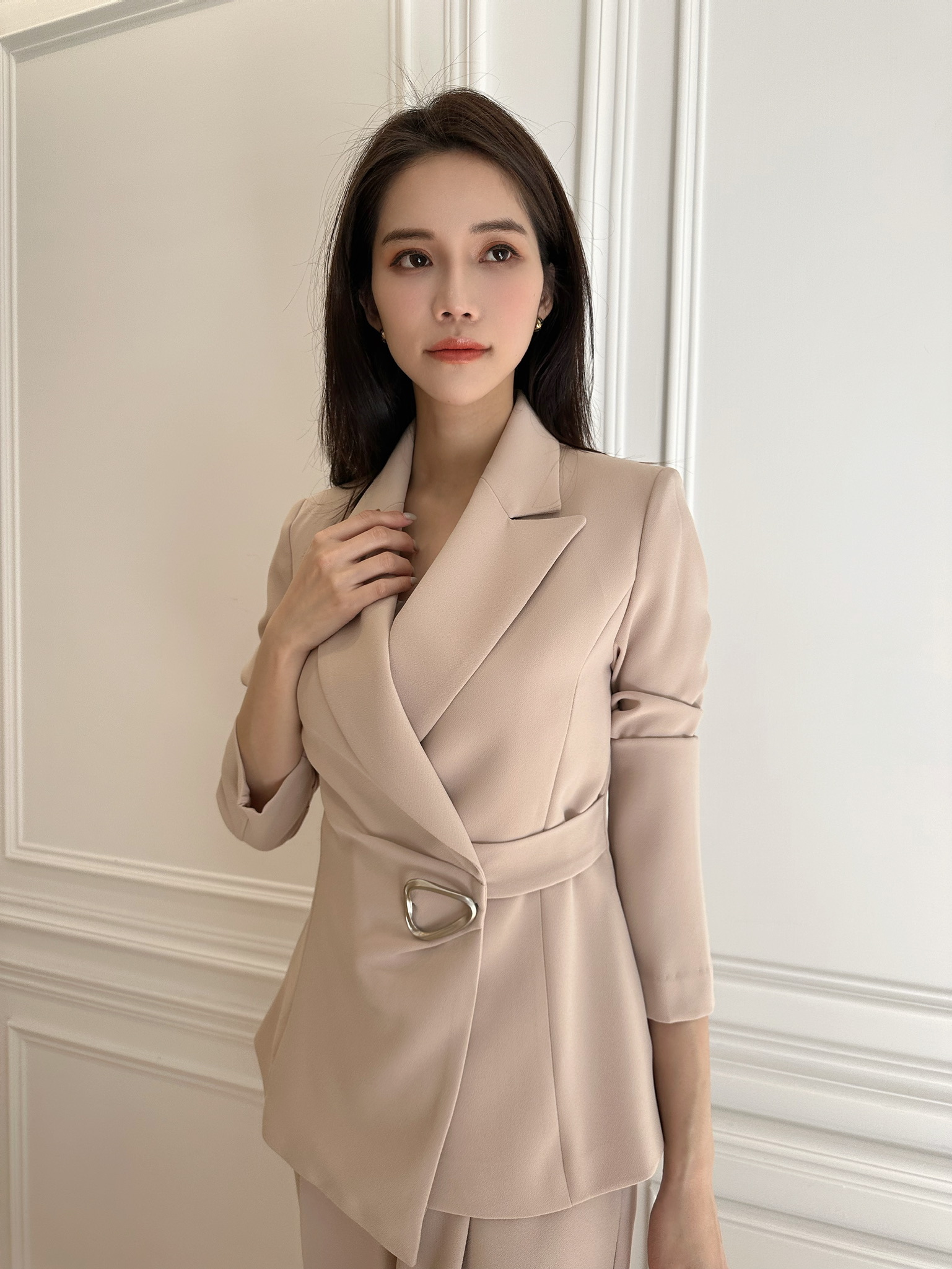 側銀三角釦套裝