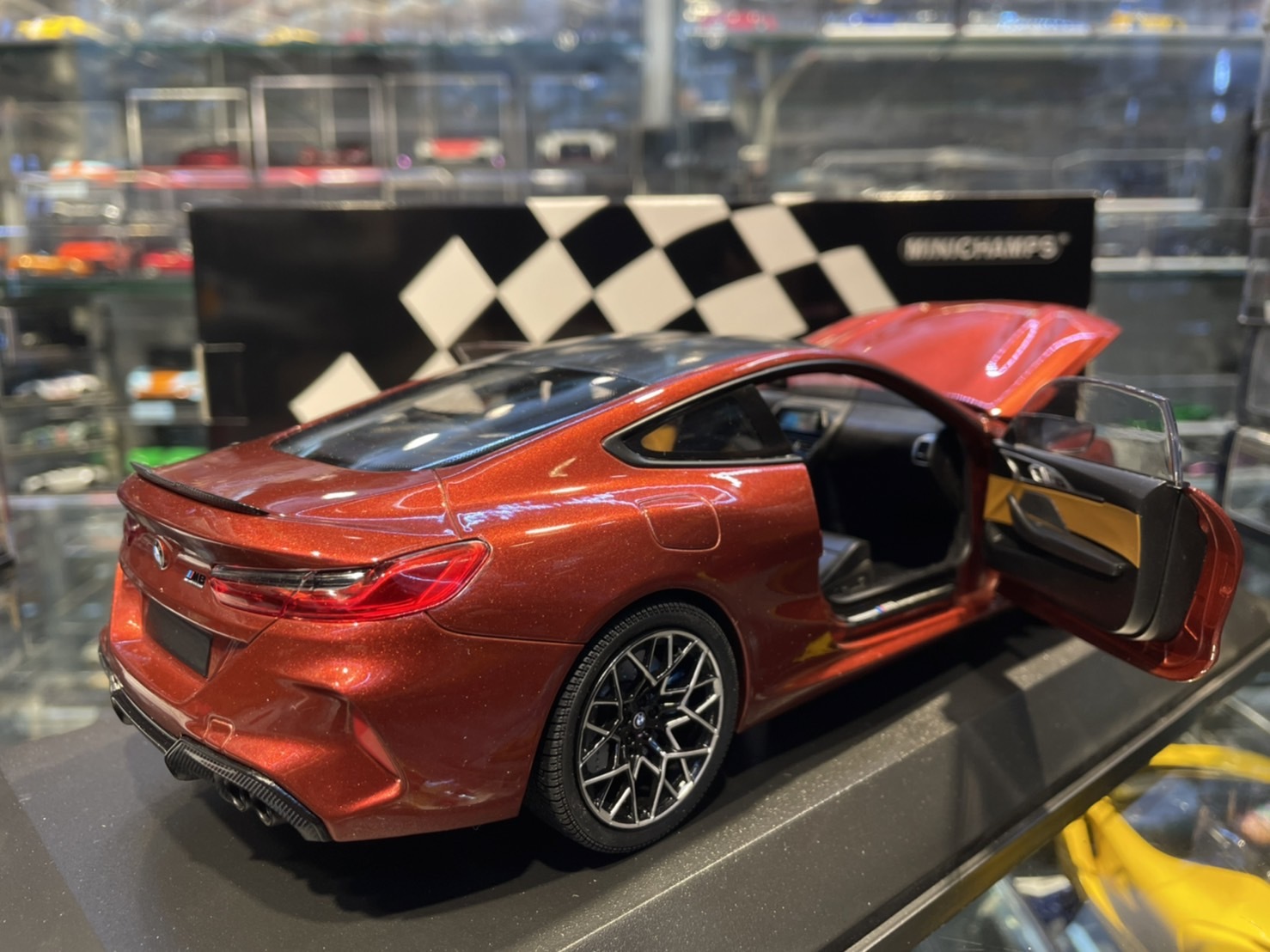 ミニカー　1/18 BMW M8 クーペ 2020(レッドメタリック) [110029020] Minichamps BMW M8 Coupé Red Metallic 2020 1/18 110029020 for