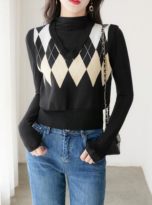 【零碼出清不退換】菱格短版針織背心 黑色