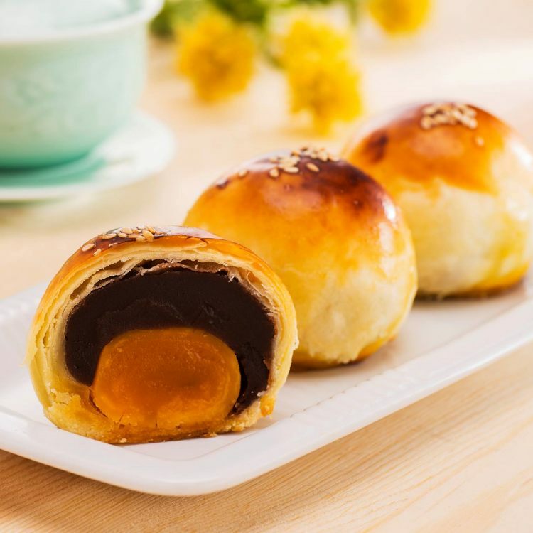 烏豆沙蛋黃酥 (蛋奶素)
