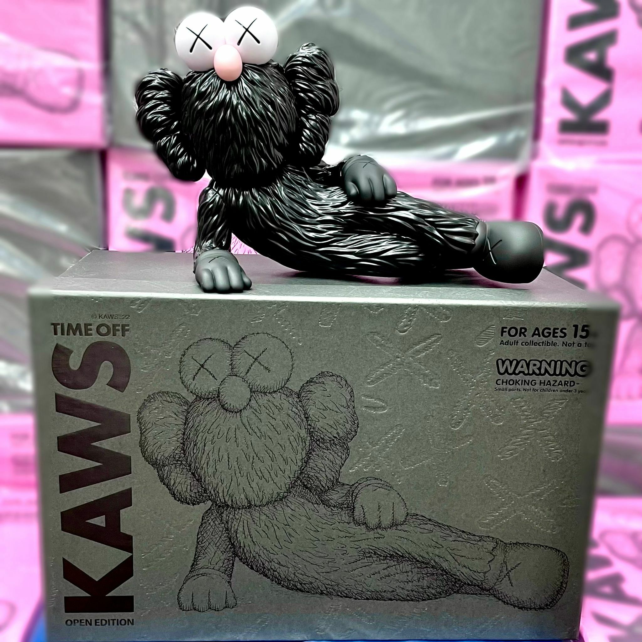 KAWS TIME OFF (BLACK)