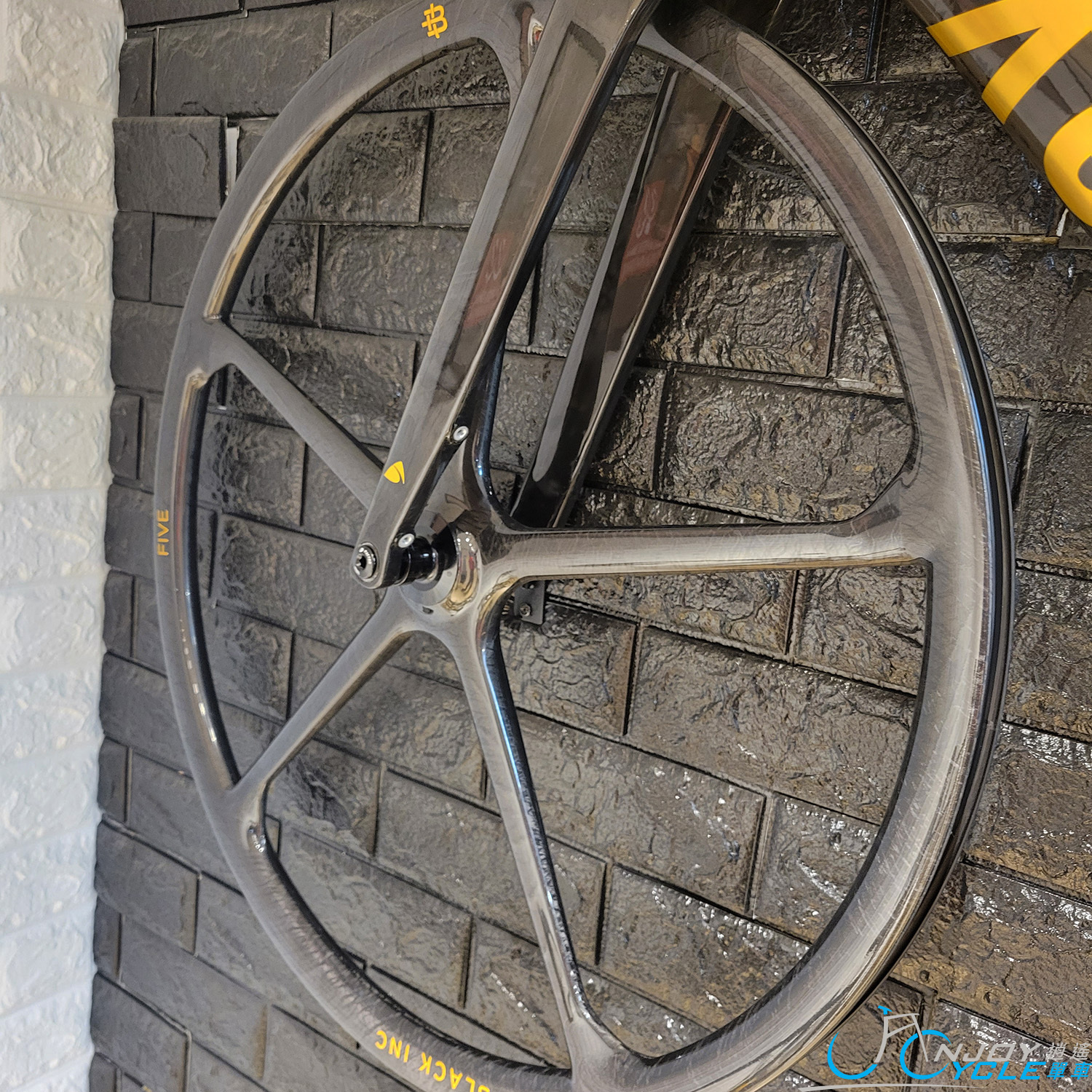 Black Inc FIVE Disc Wheelset Limited Gold Edition