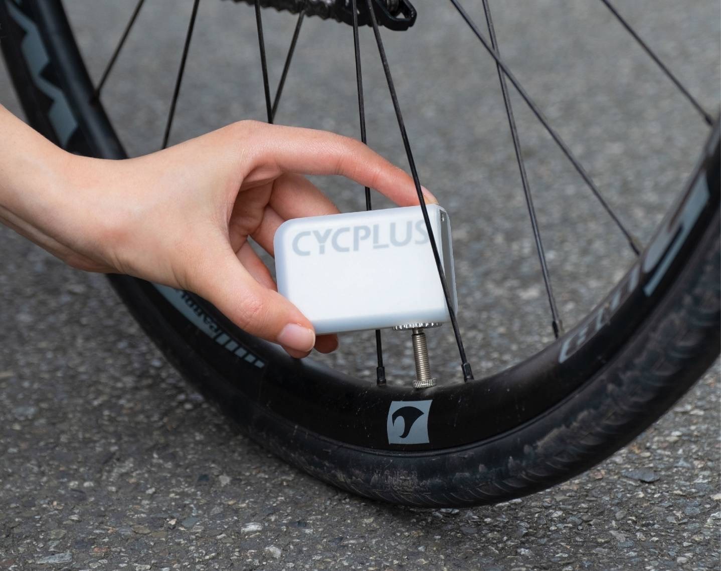 CYCPLUS CUBE 隨身打氣筒Mini Bicycle Tire Inflator