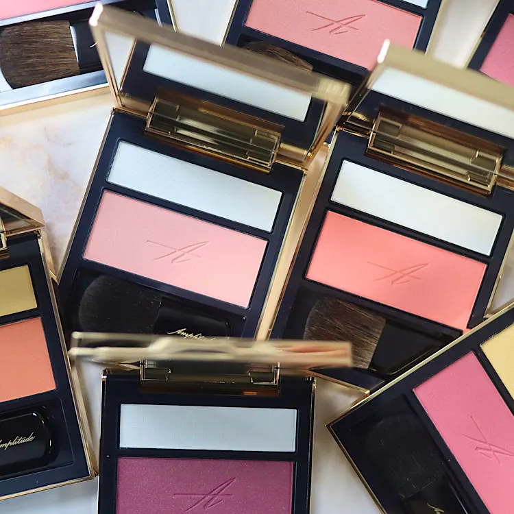 AMPLITUDE Conspicuous Cheeks