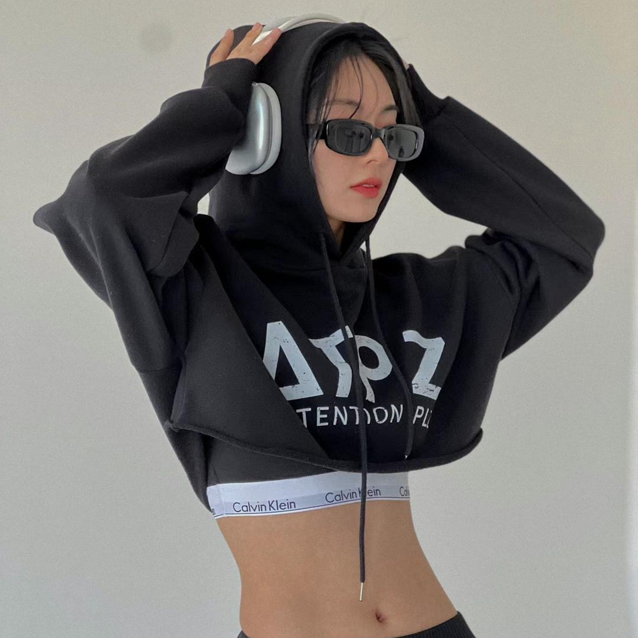 ATPZ不收邊短版連帽T(黑)