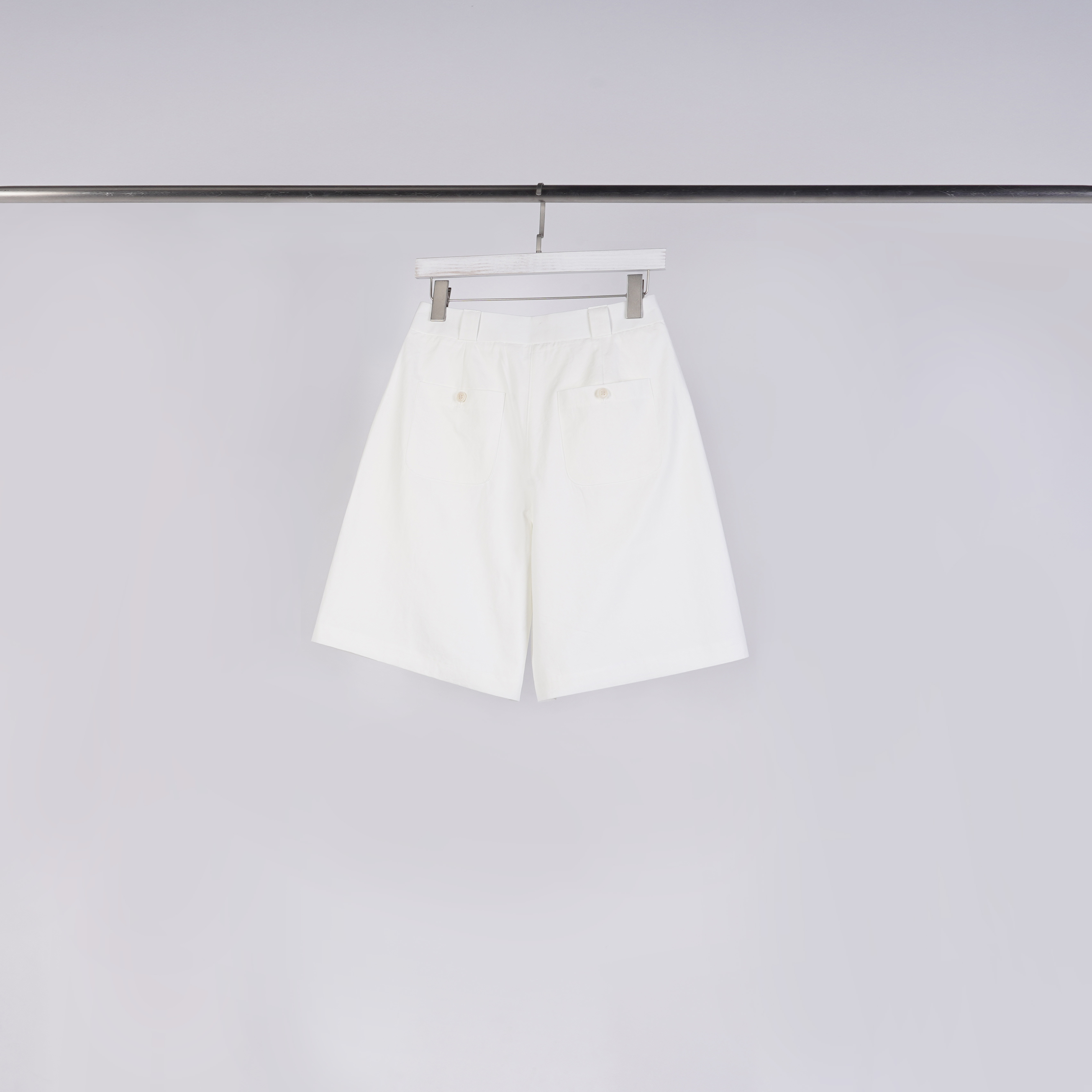 質感暗扣壓褶短褲 | S-M | 2色