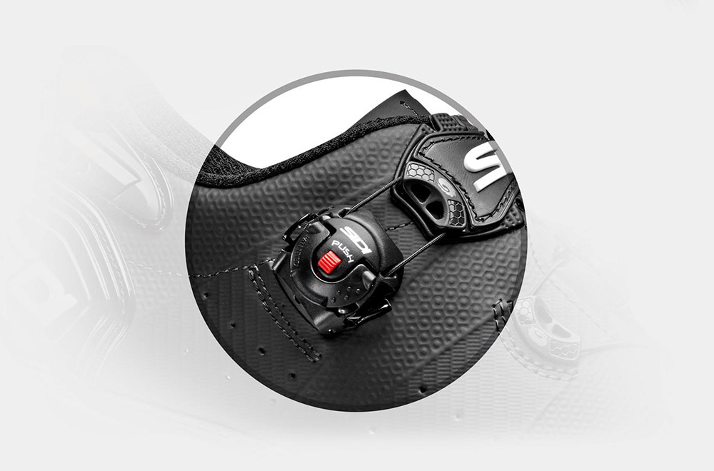 SIDI ワイヤー2カーボン スタッフのコレ買いました！】SIDI WIRE 2 CARBON | Y's Road