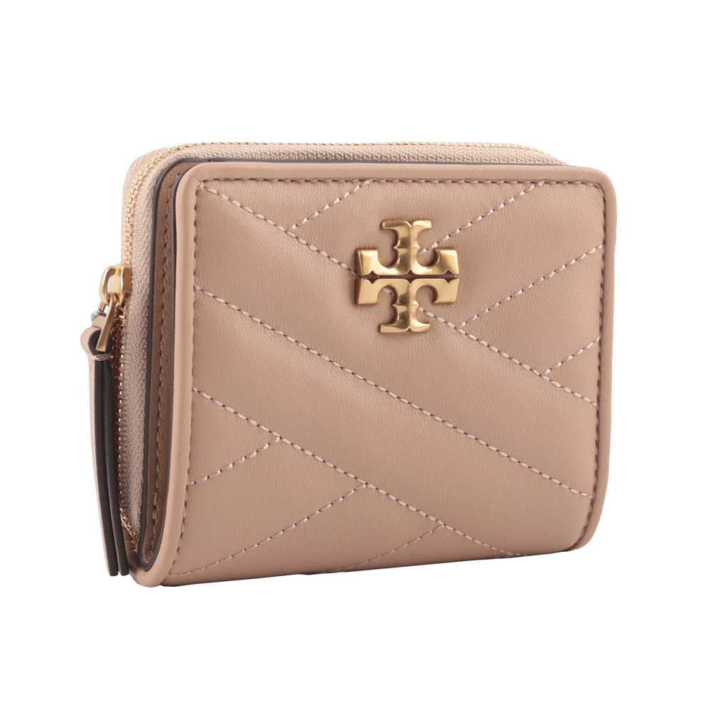 【TORY BURCH】Kira 絎縫皮革暗釦拉鍊零錢袋短夾(淺沙色)