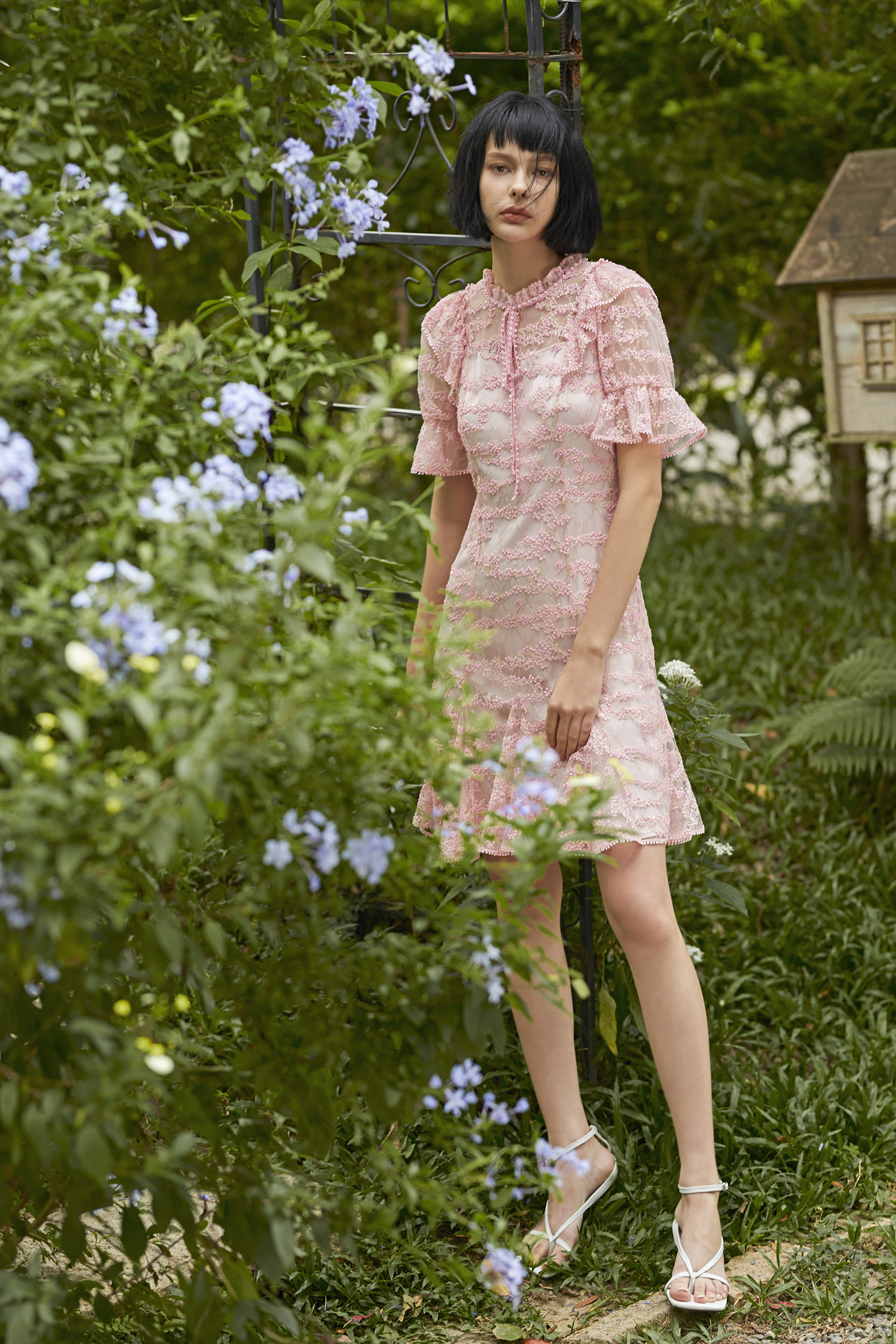 BC1EE118E1粉色春花庭院雙層透膚洋裝