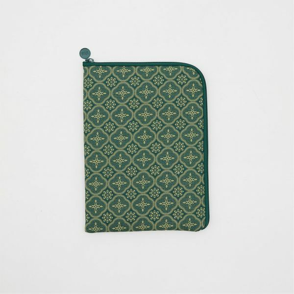 11" iPad Sleeve/Begonia Glass Pattern/Vintage Green