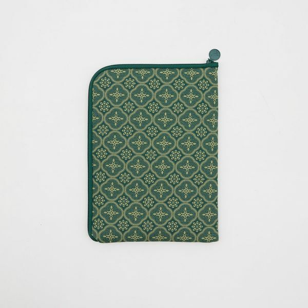 11" iPad Sleeve/Begonia Glass Pattern/Vintage Green