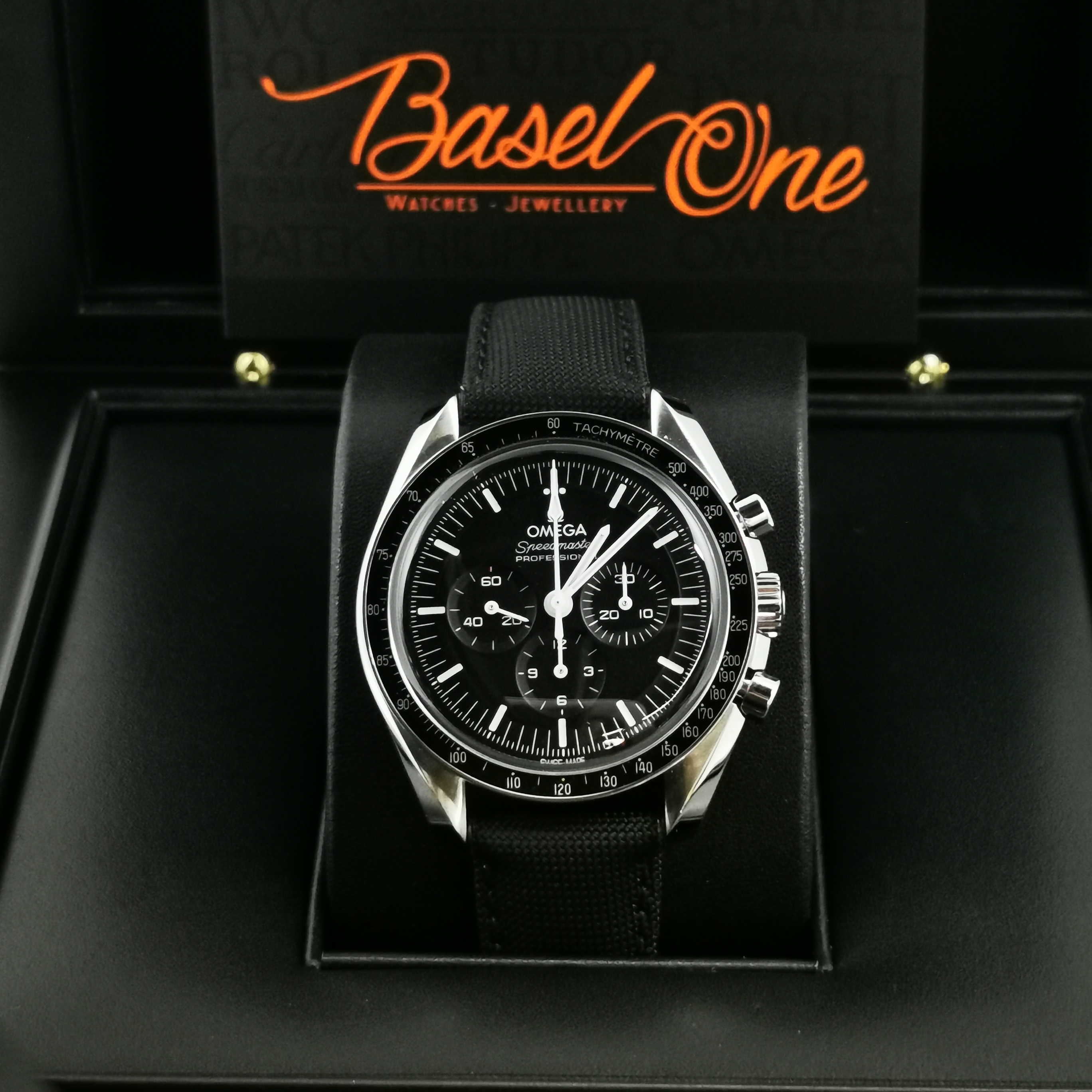 BRAND NEW OMEGA SPEEDMASTER 310.32.42.50.01.001  31032425001001  MOONWATCH PROFESSIONAL CO‑AXIAL MASTER CHRONOMETER CHRONOGRAPH 42 MM NYLON STRAP