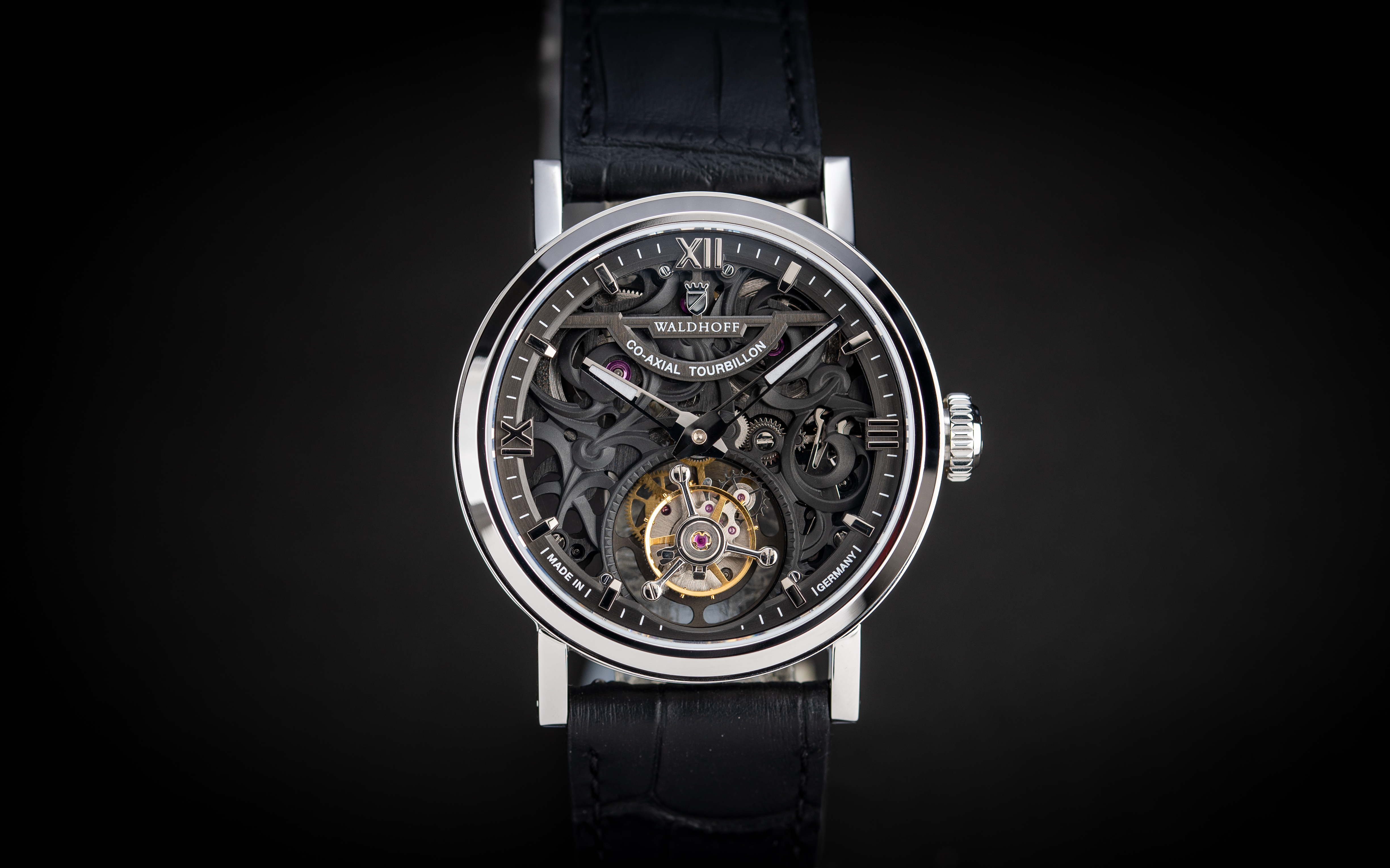 Metropolis - Obsidian Black