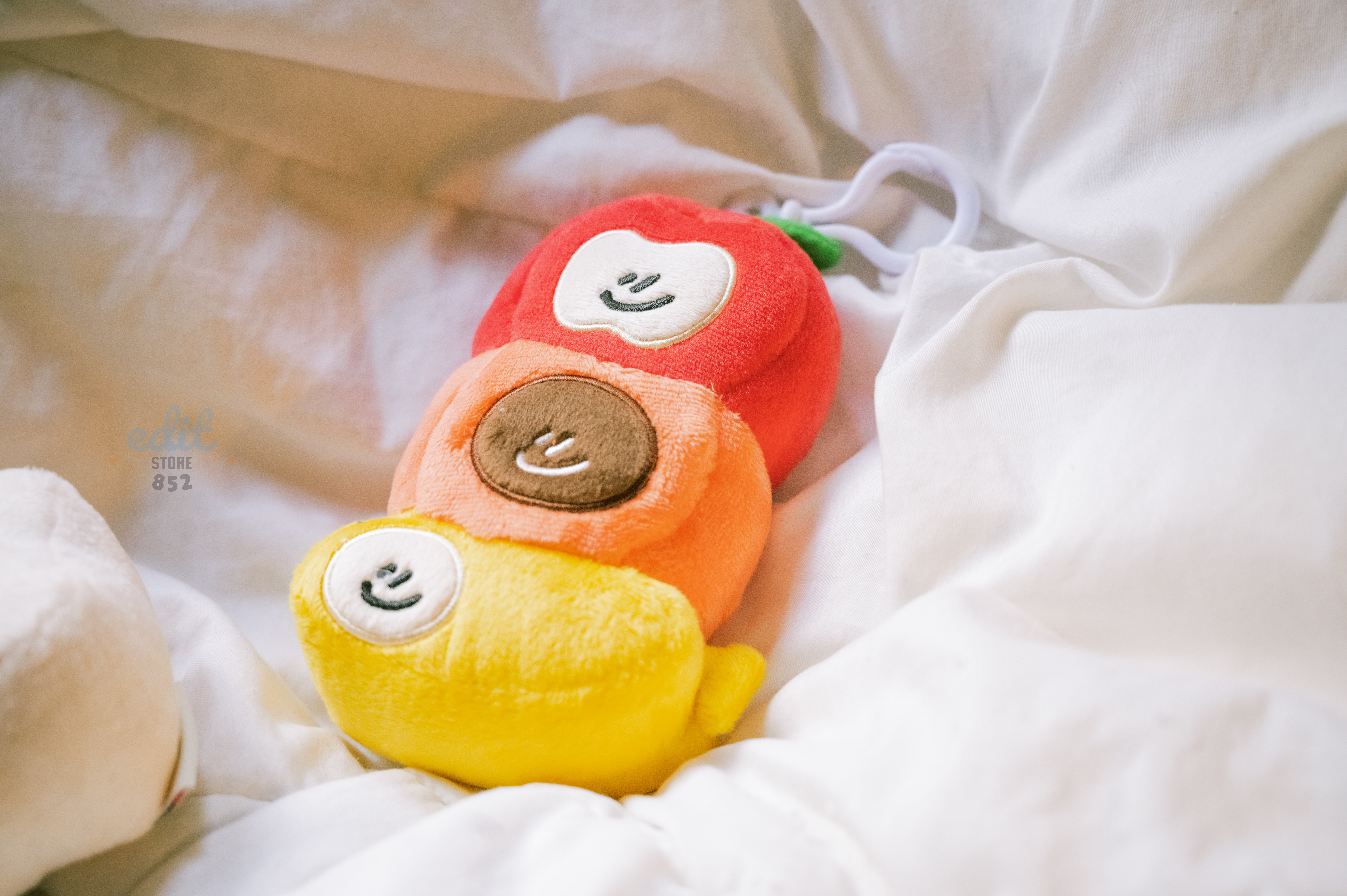 Colors Culture Keybag & Fluffy bag