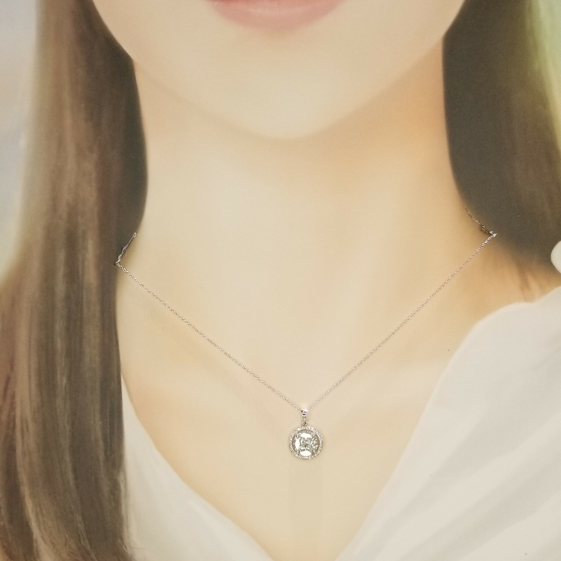 18K White Gold 1.01ct Diamond Pendent