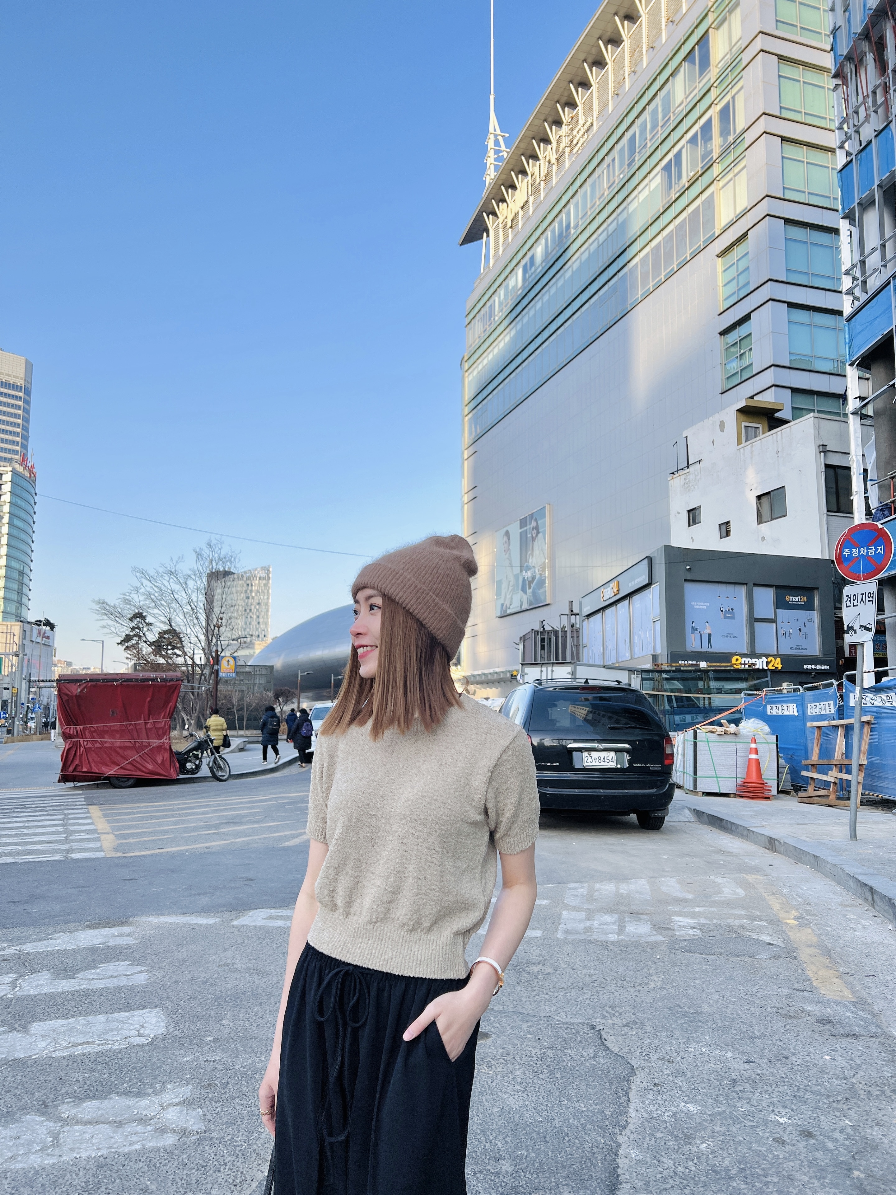 大地色系毛感圓領短袖針織(2色)