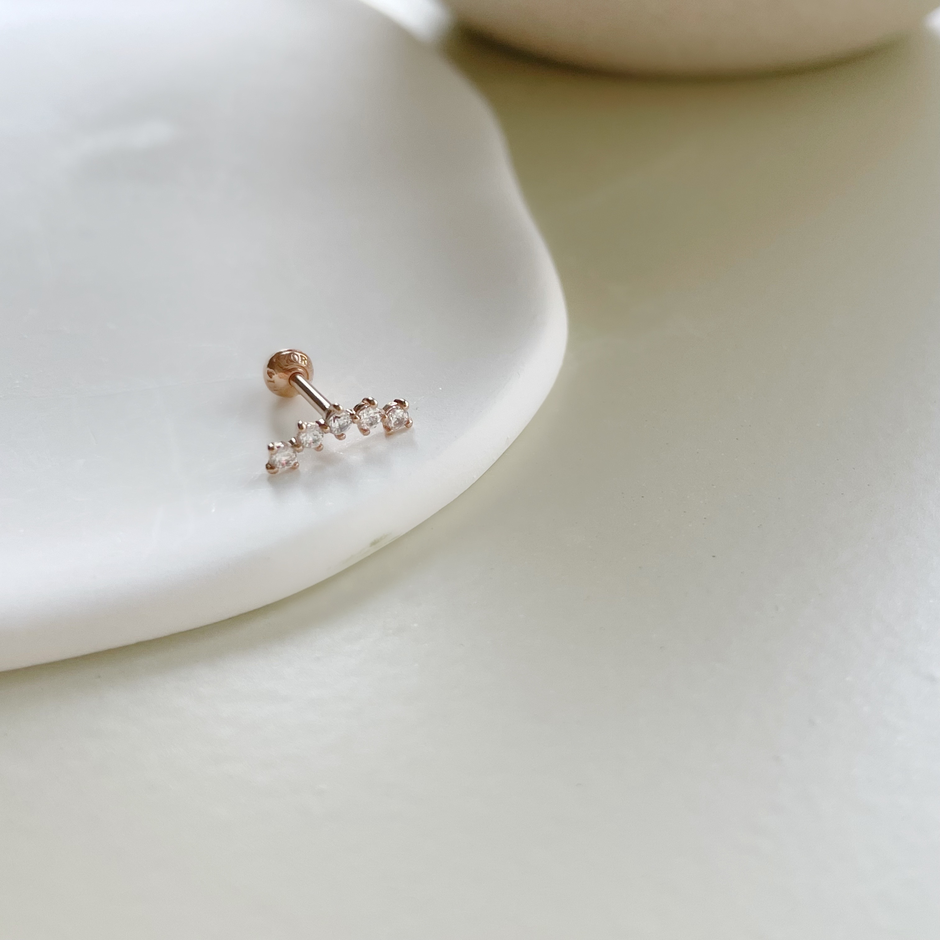 14K五顆彎彎鋯石轉珠耳環