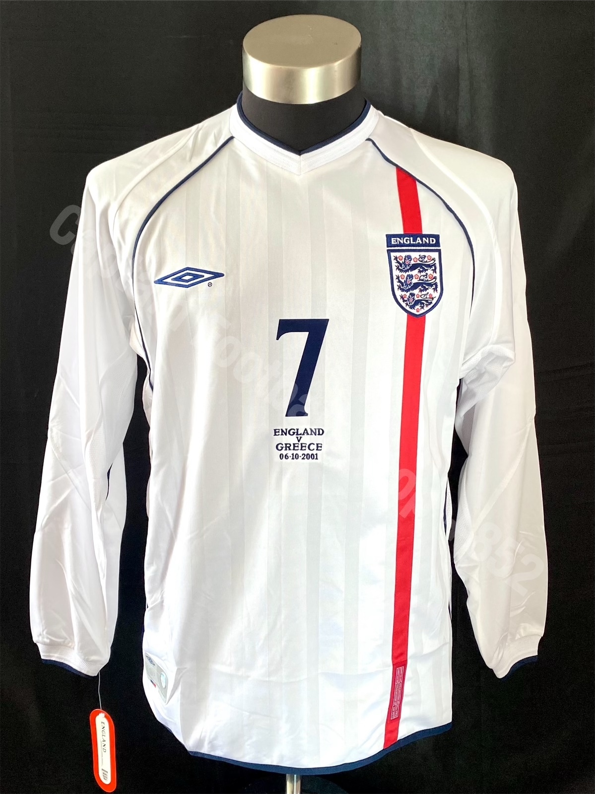 (BNWT) England 2001-2002 Umbro L/S Home Shirt #7 BECKHAM