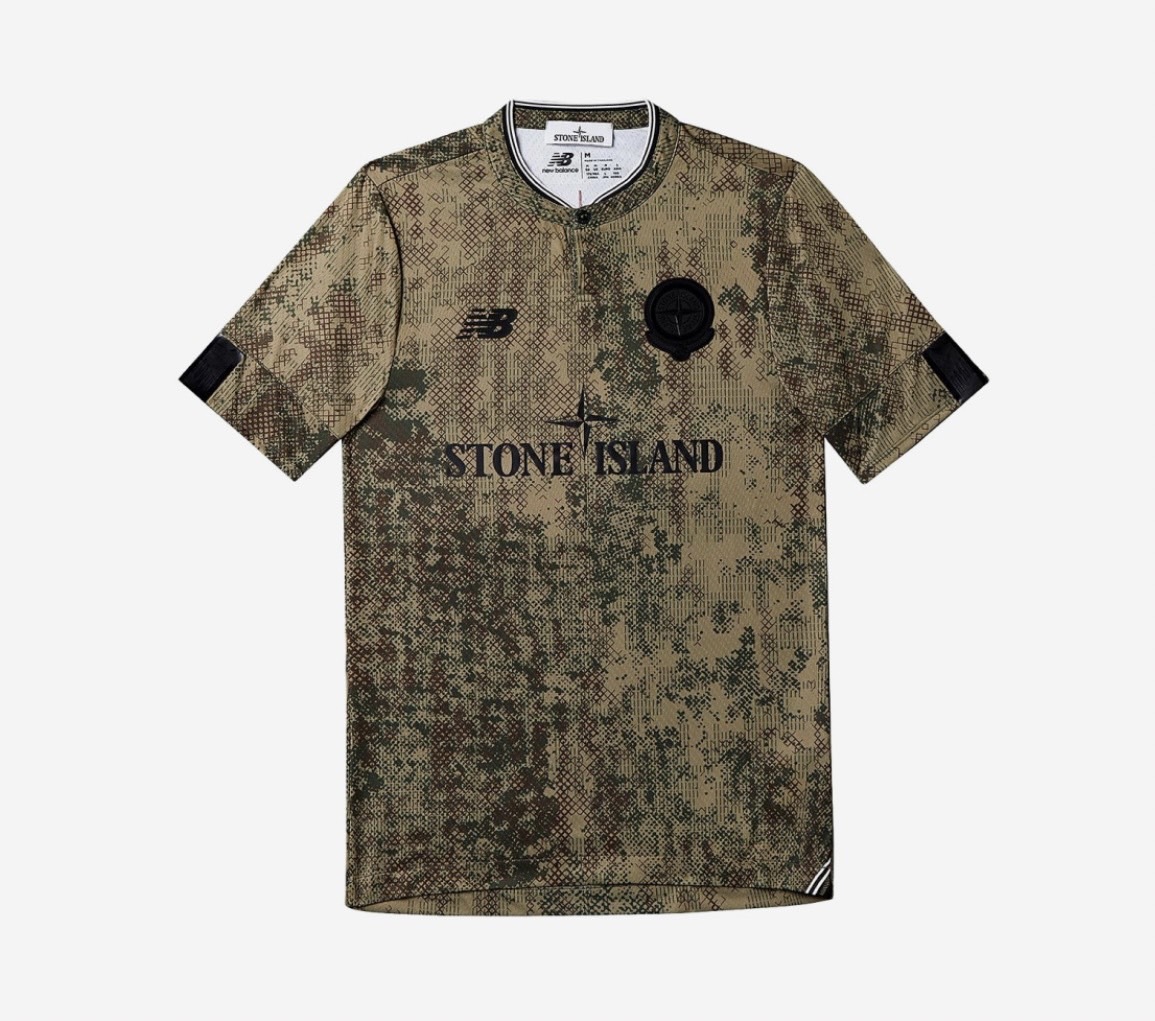 Stone Island x New Balance 限量足球套裝