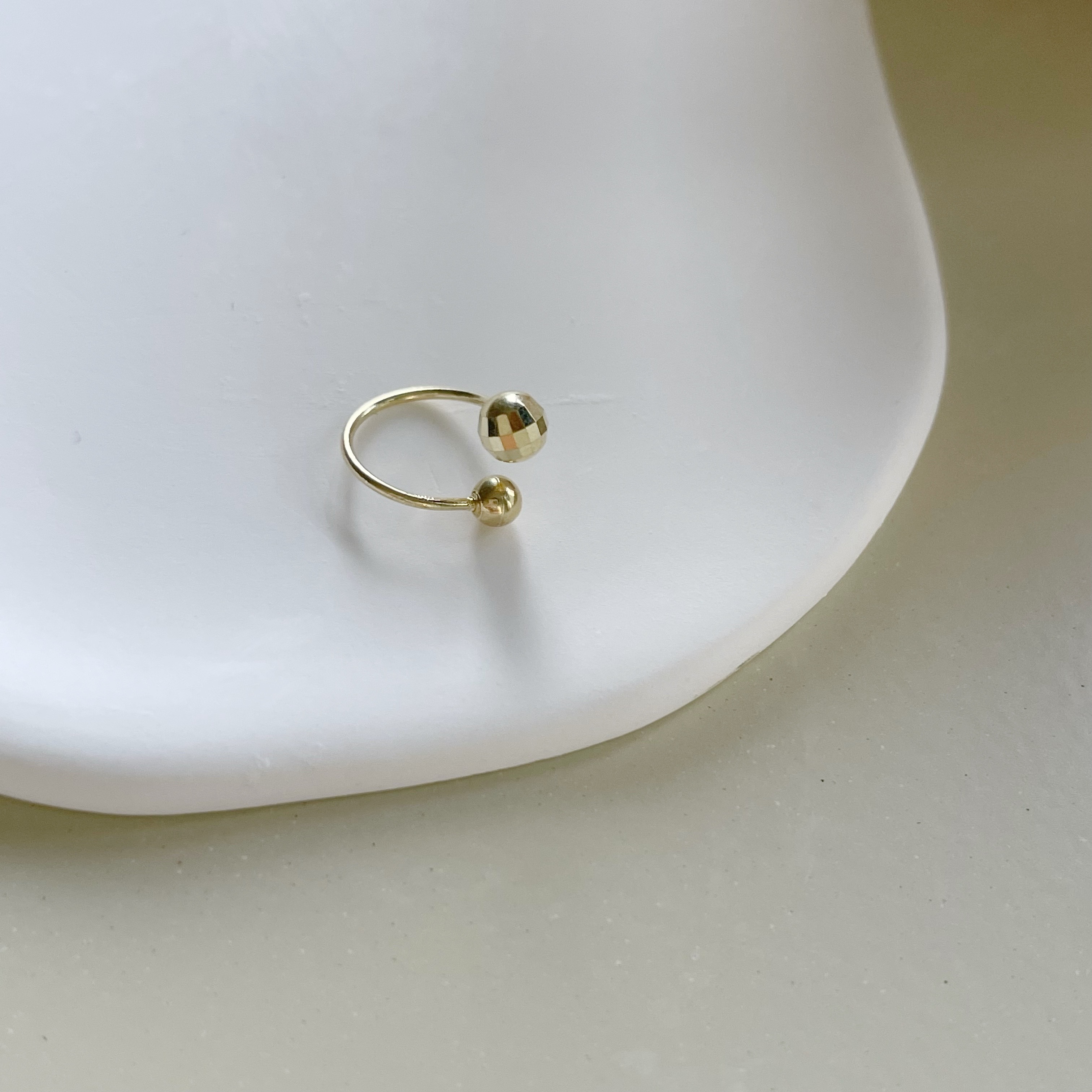 14K disco ball扭扭轉珠耳環