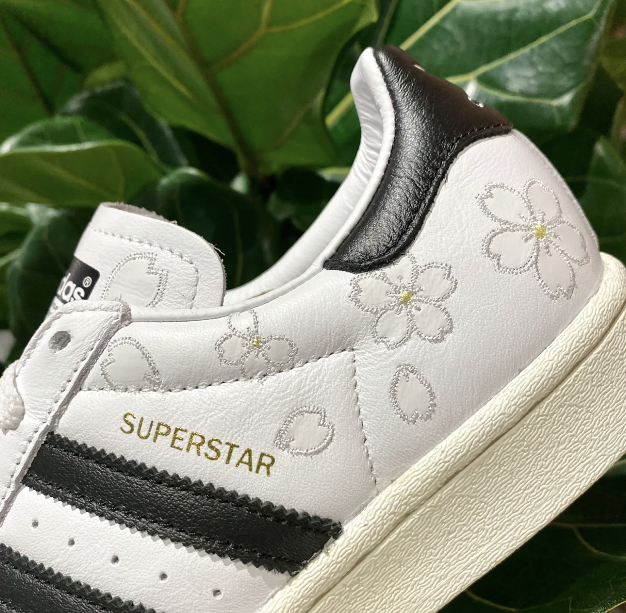 ADIDAS ORIGINALS SUPERSTAR