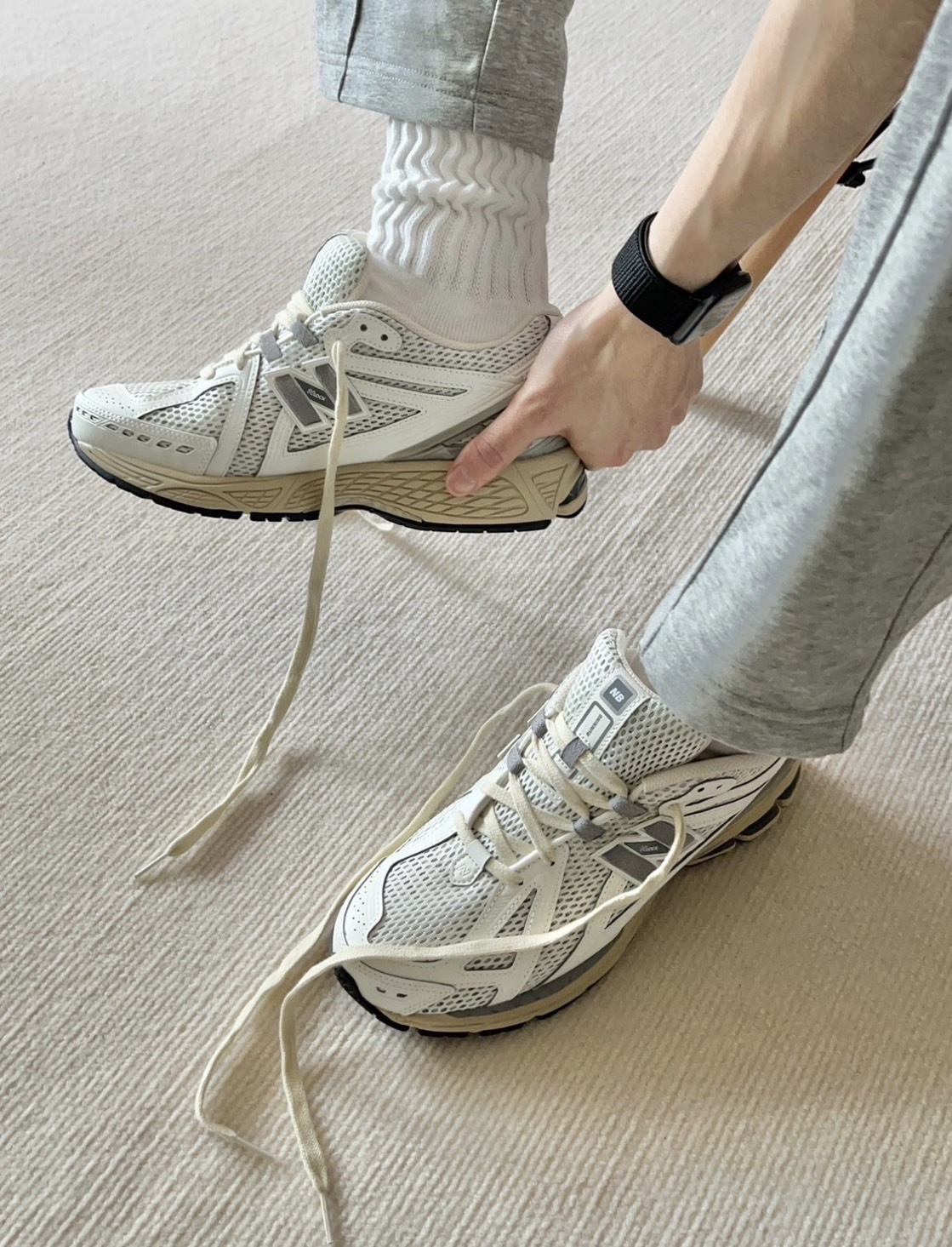 New Balance 1906R 白灰 (M1906RP)