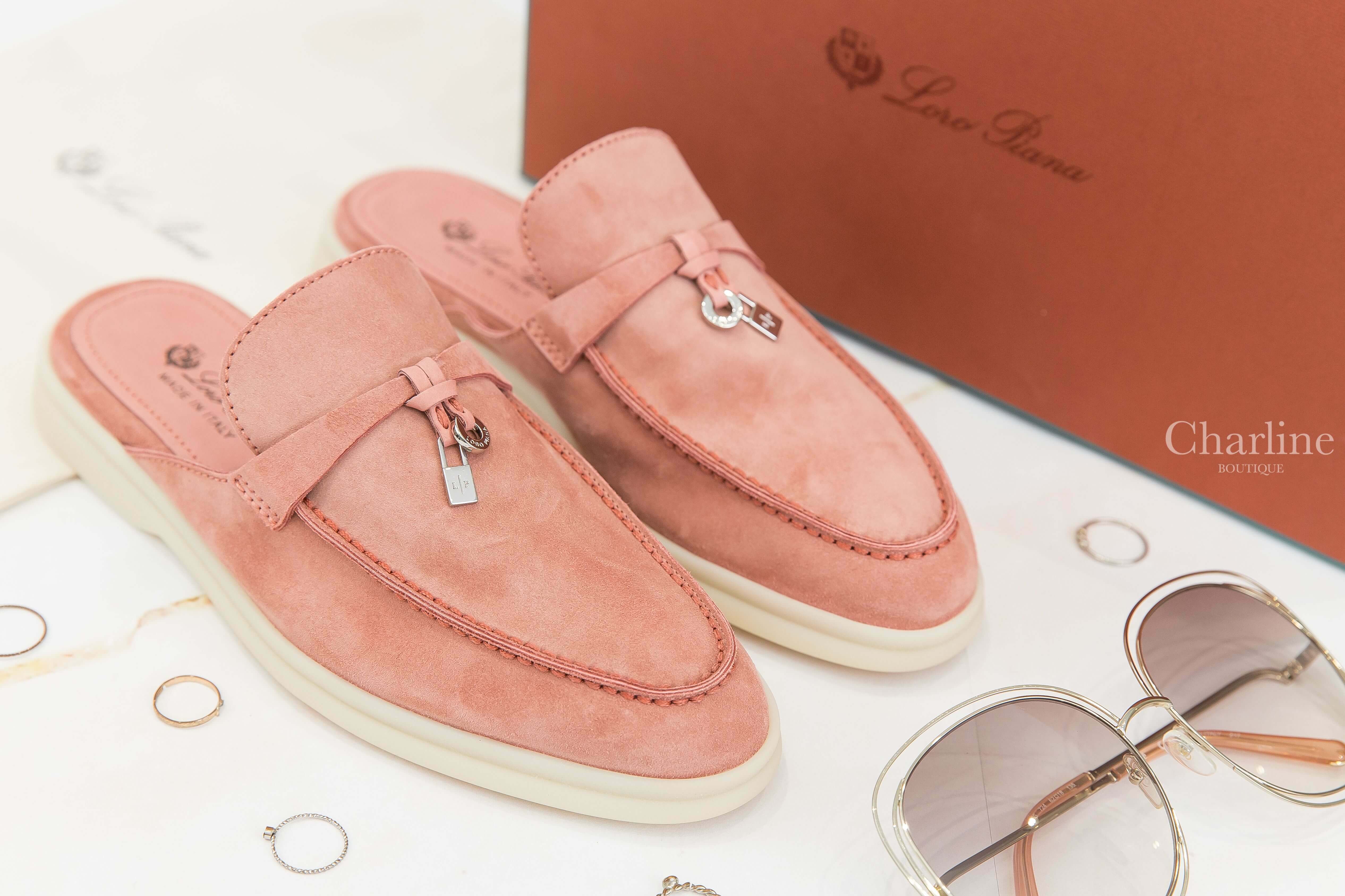 Loro Piana Babouche Charms Walk Loafers 紅蘭花色銀色墜飾柔軟麂皮步行樂福鞋