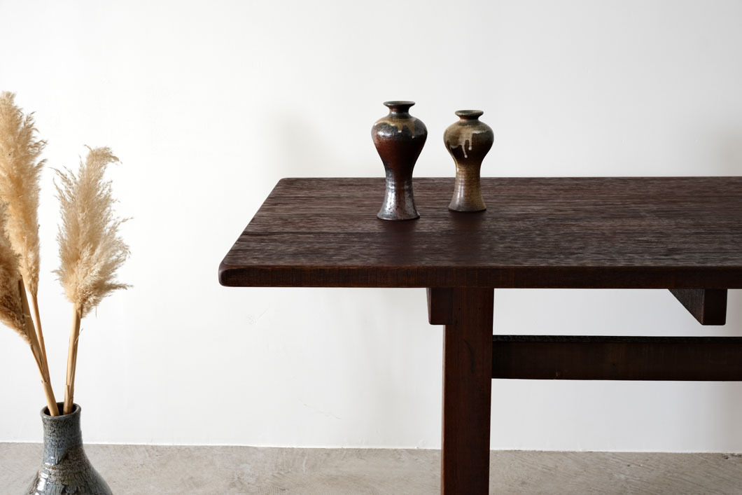 古木雙腳餐桌